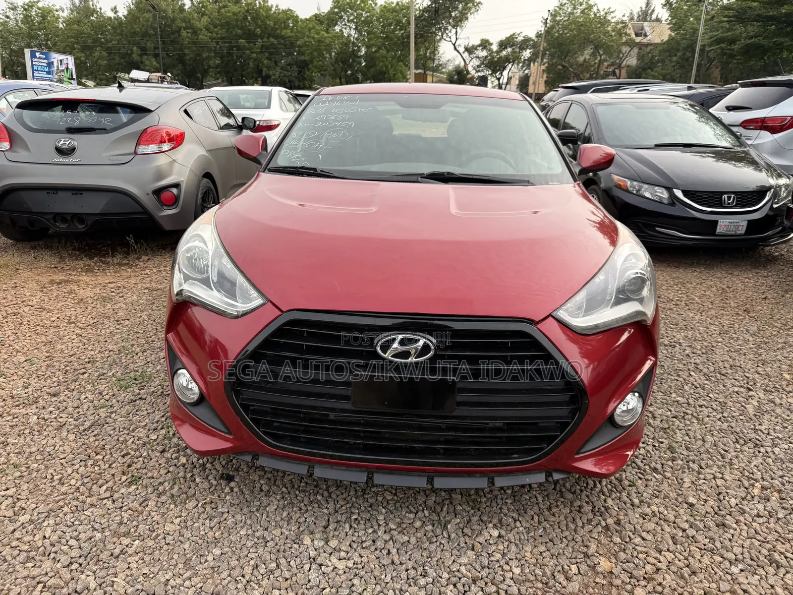 Hyundai Veloster Base 2016 Red