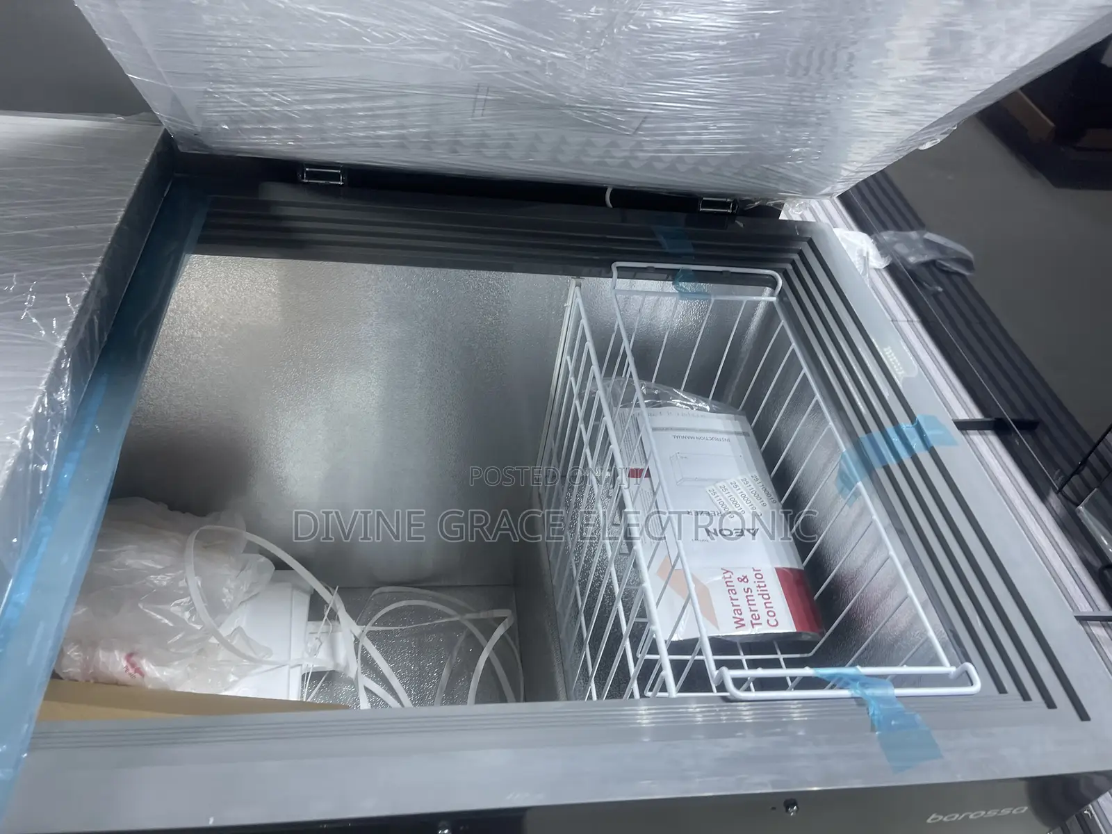 Brand New Aeon 450l Chest Freezer/Quick Deep Freezing