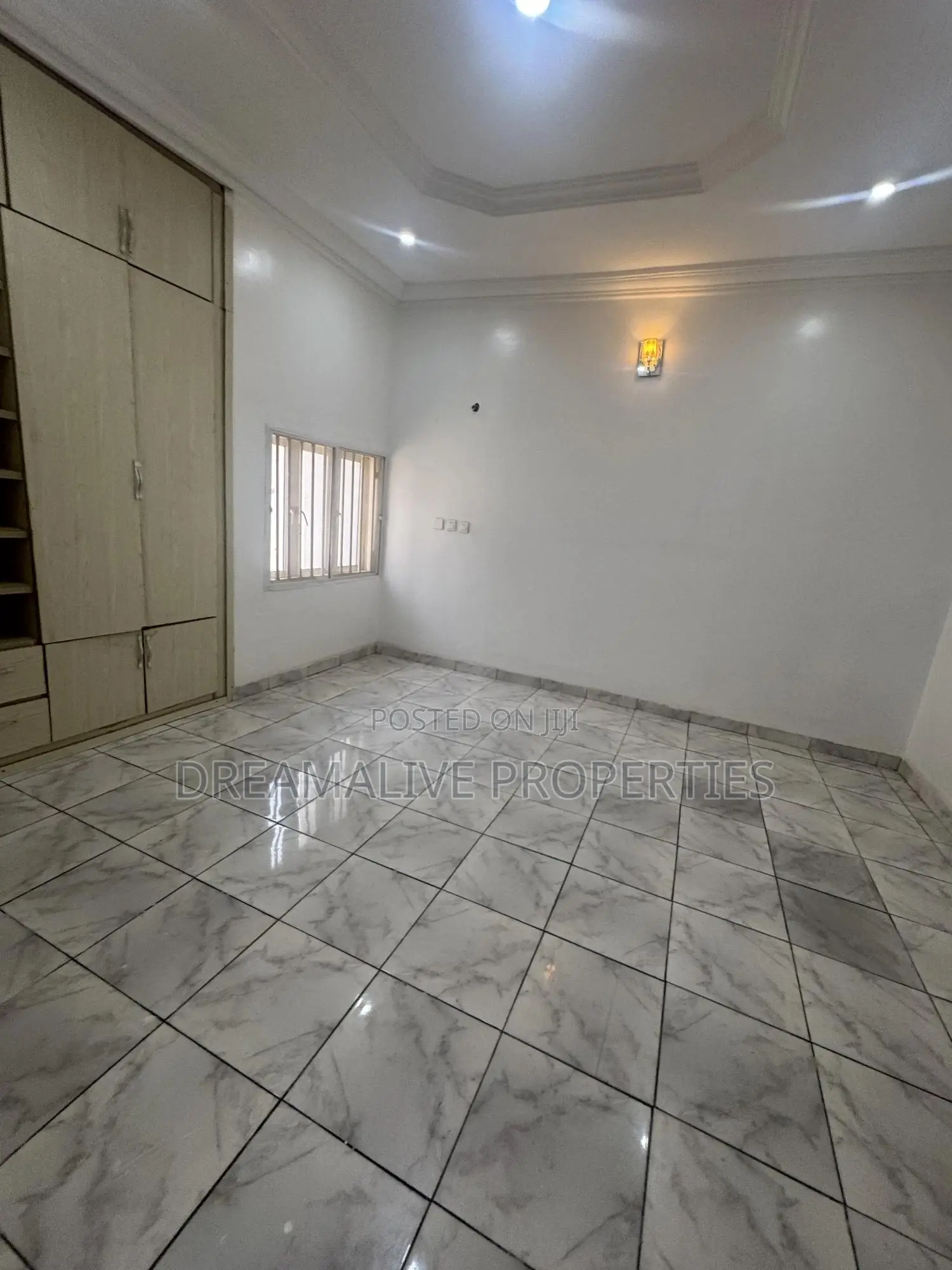 3bdrm Bungalow in Efab Queens, Karsana for rent