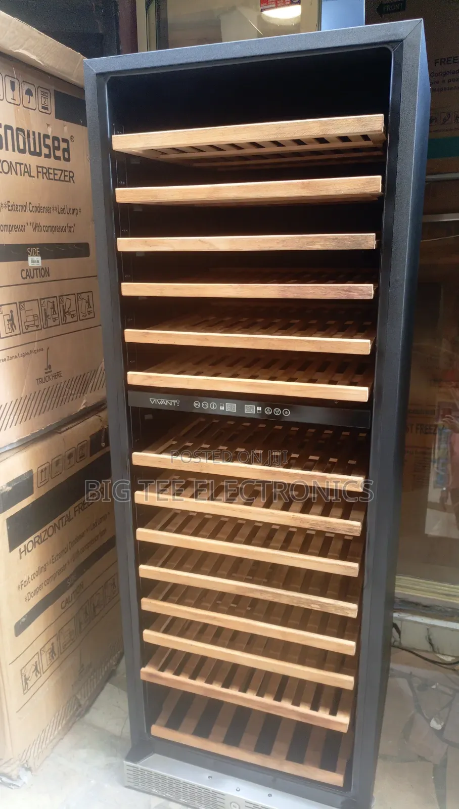 Vivant Wine Chiller Display