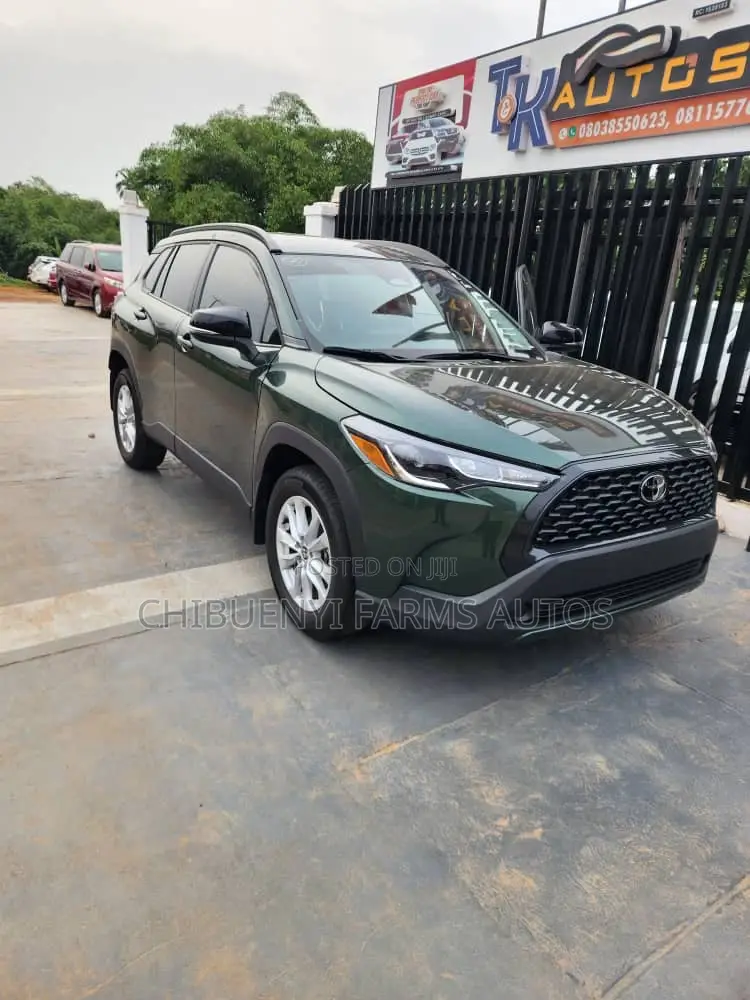 Toyota Corolla Cross LE 2025 Green