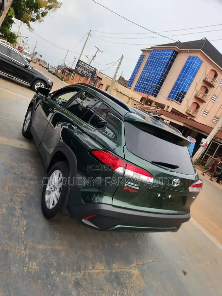 Toyota Corolla Cross LE 2025 Green