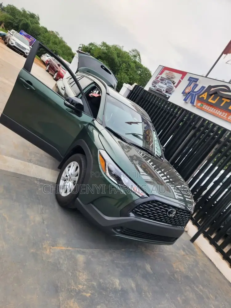 Toyota Corolla Cross LE 2025 Green