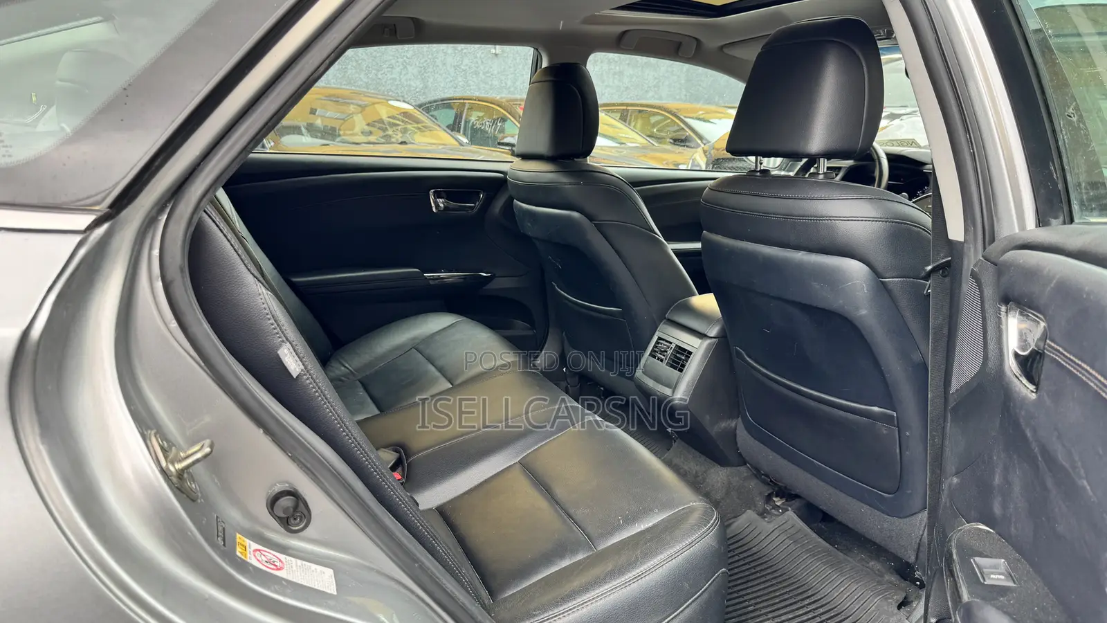 Toyota Avalon XLE Premium Sedan FWD (3.5L 6cyl 6A) 2017 Silver