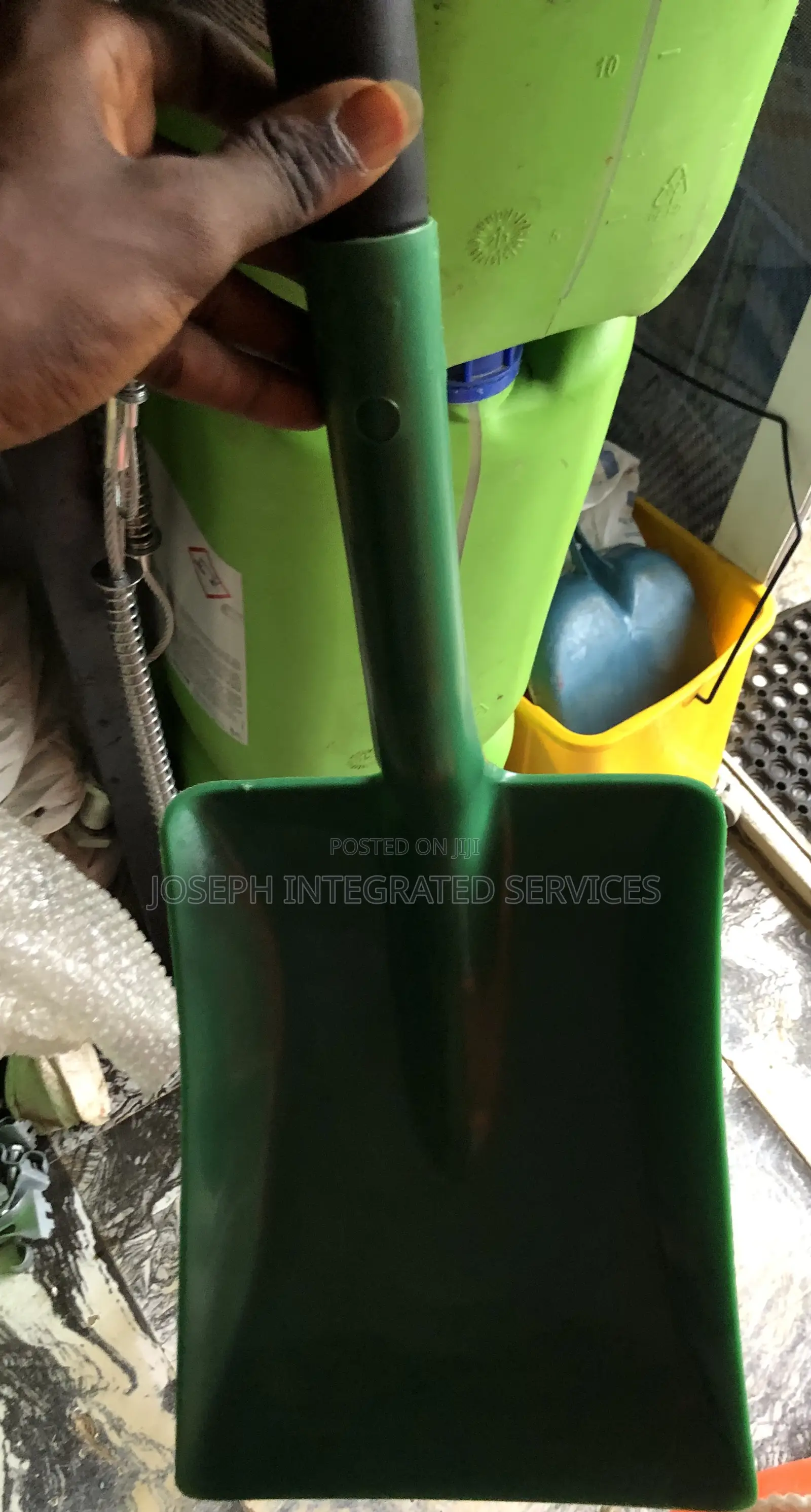 Green Plastic or Polypropylene Non-Sparking Shovel
