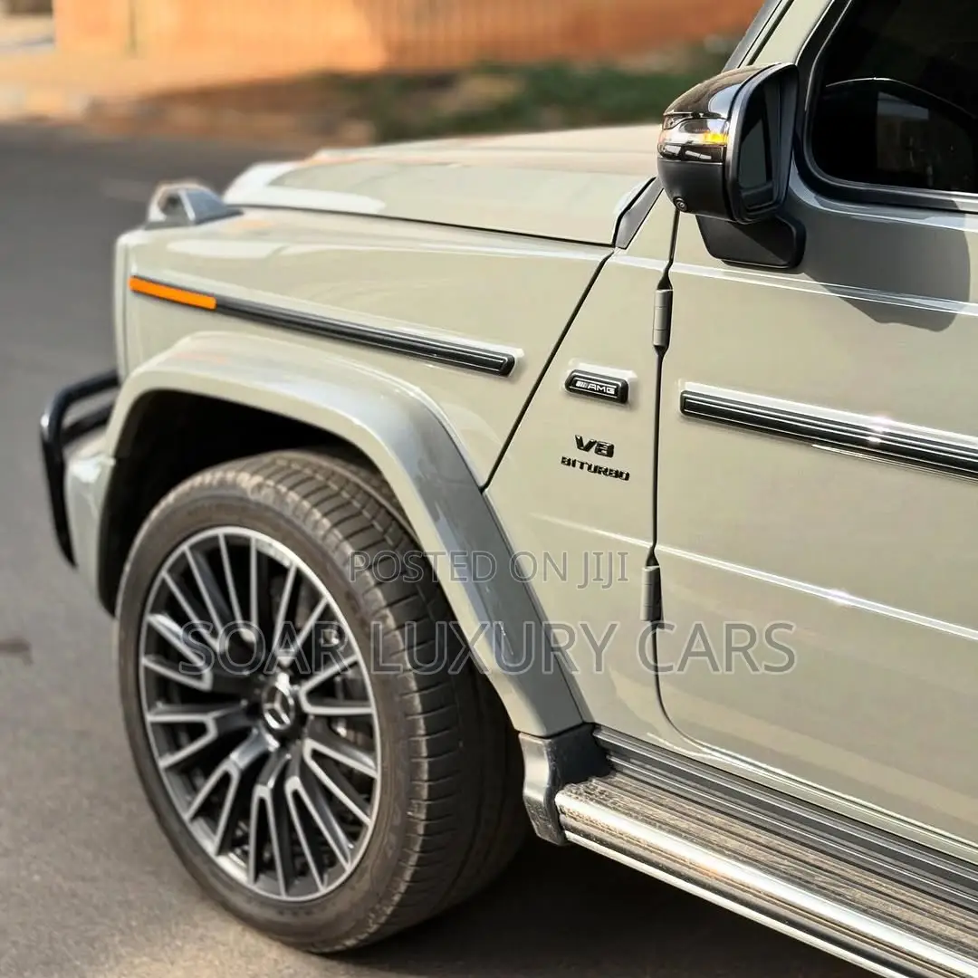 Mercedes-Benz G-Class 2025 Gray