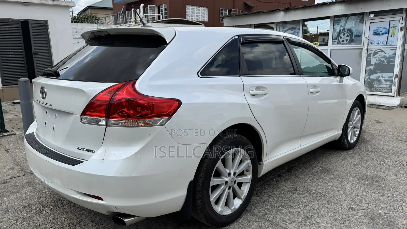 Toyota Venza LE 2012 White
