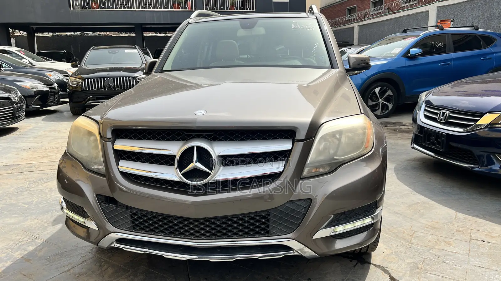 Mercedes-Benz GLK-Class 350 4MATIC 2014 Brown