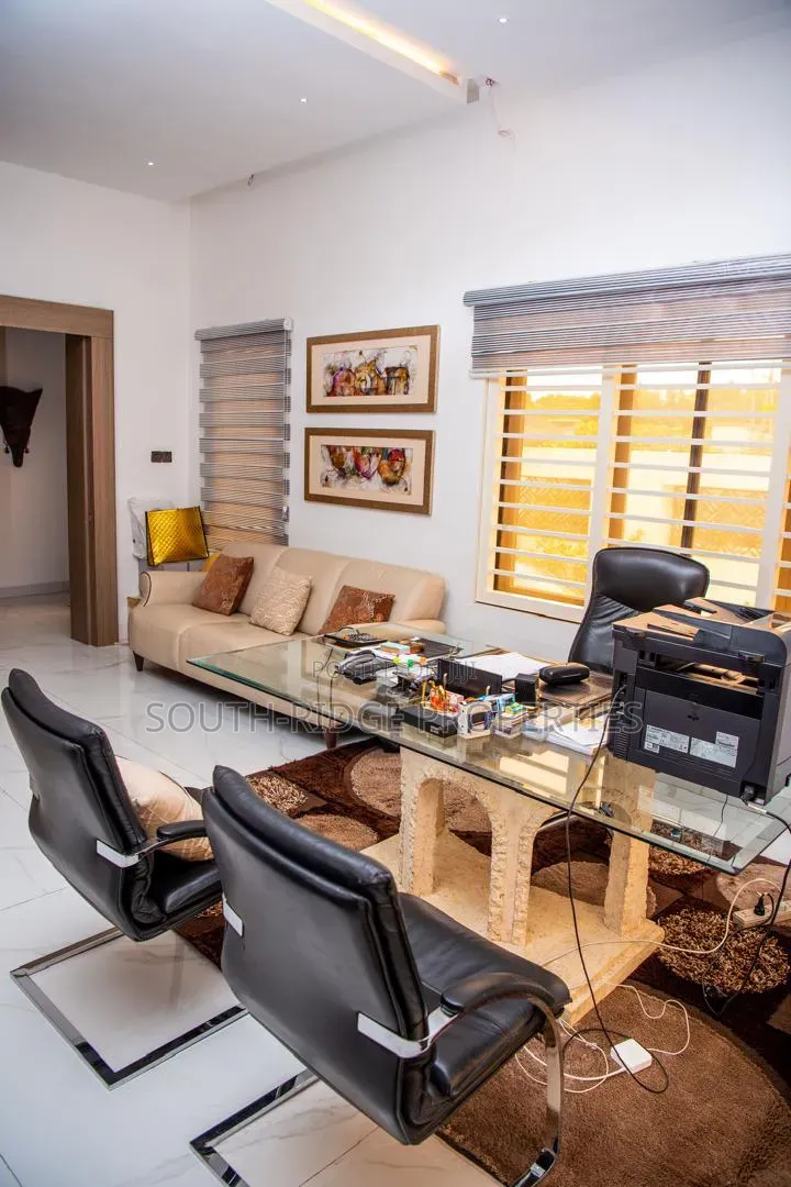 Furnished 8bdrm Duplex in Guzape District for sale