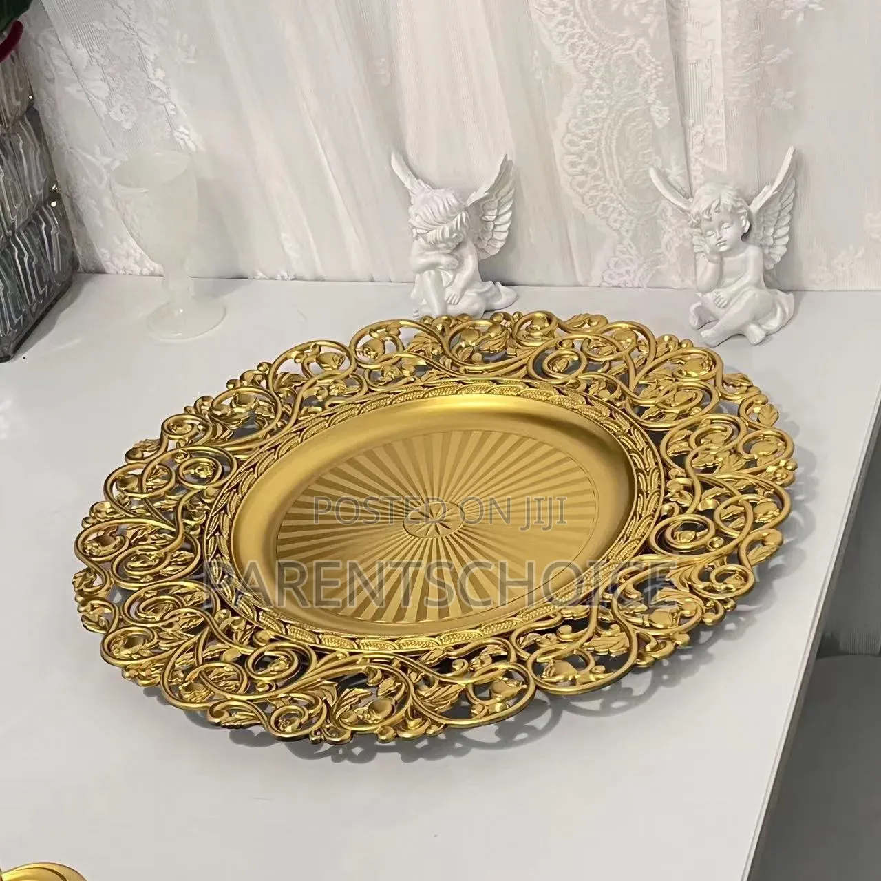 Painted Plastic Charger Plate - 50pcs (Gold / Silver)