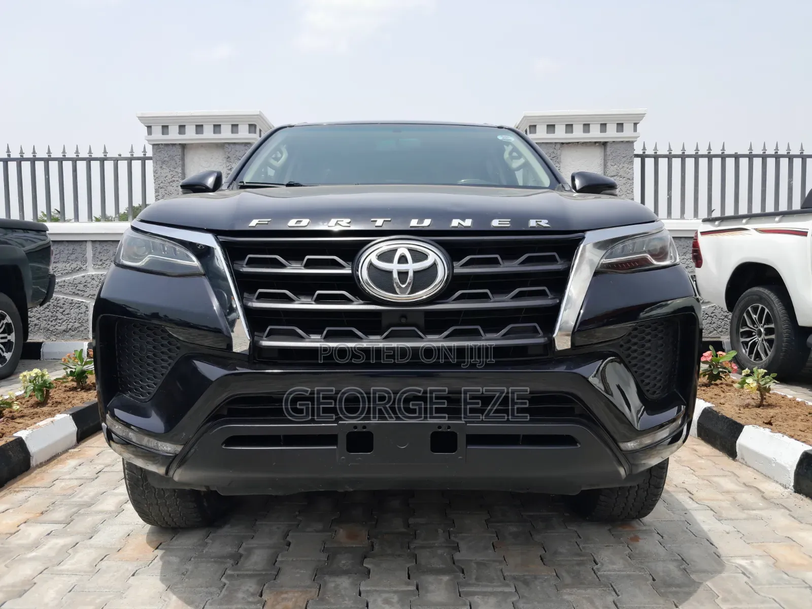 Toyota Fortuner 2023 Black