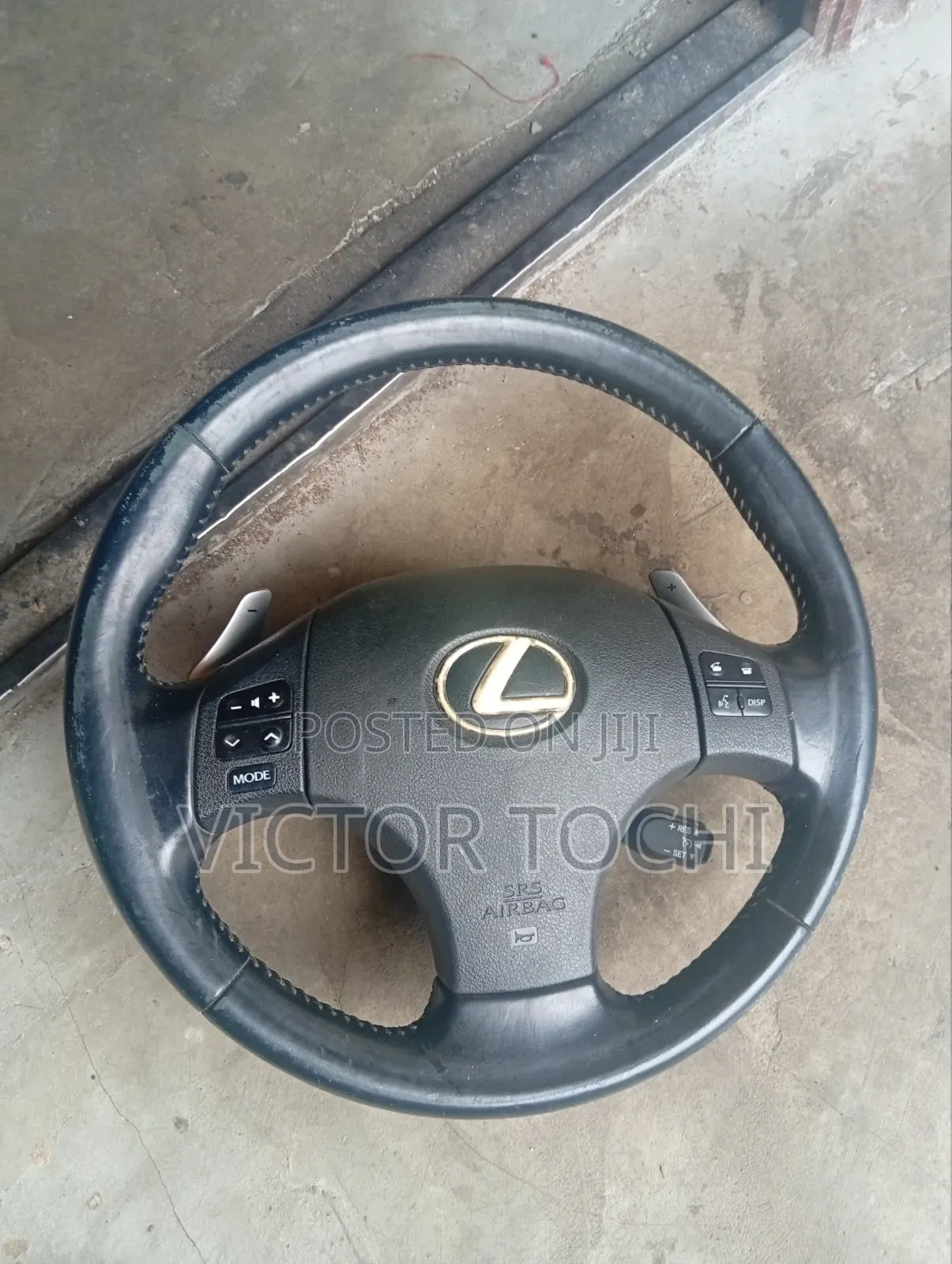 Steering Wheel Is250