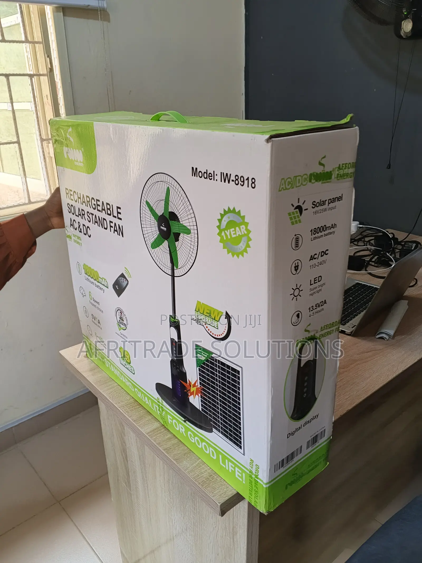 Iwin Rechargeable Fan 18” – Energy Efficient Cooling