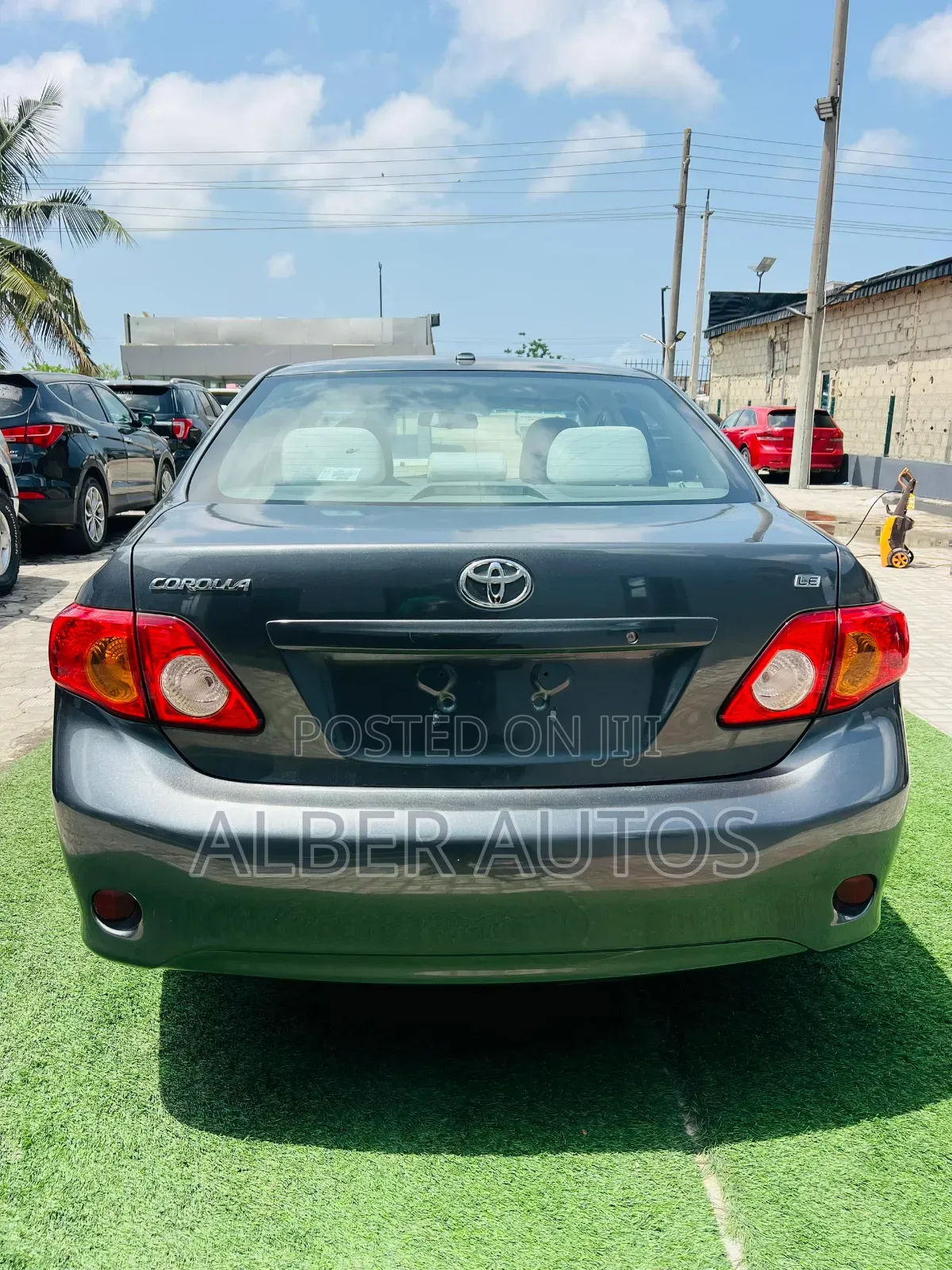 Toyota Corolla LE 4dr Sedan (1.8L 4cyl 4A) 2011 Gray