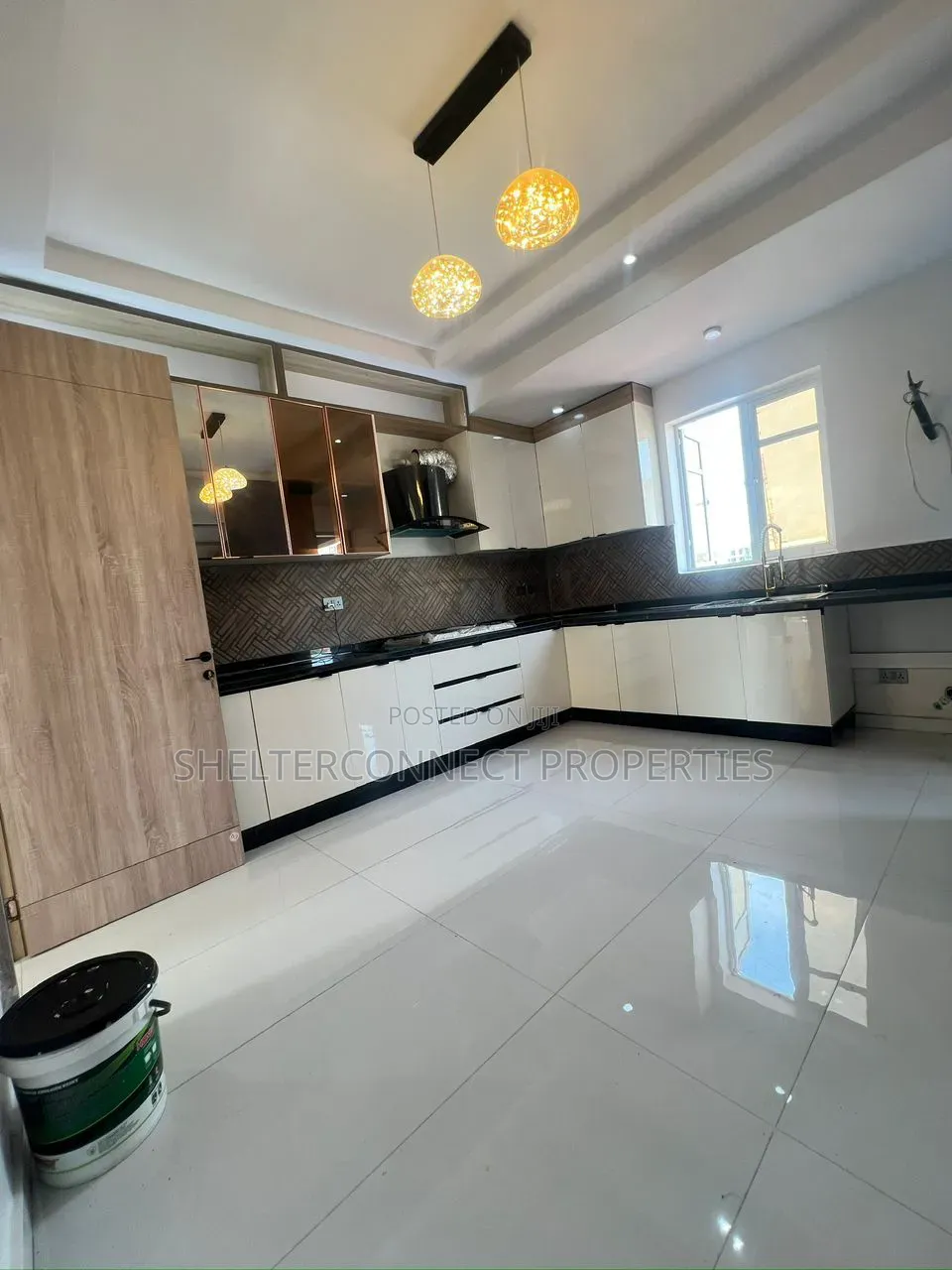 3bdrm Apartment in Victoria Island Extension for sale