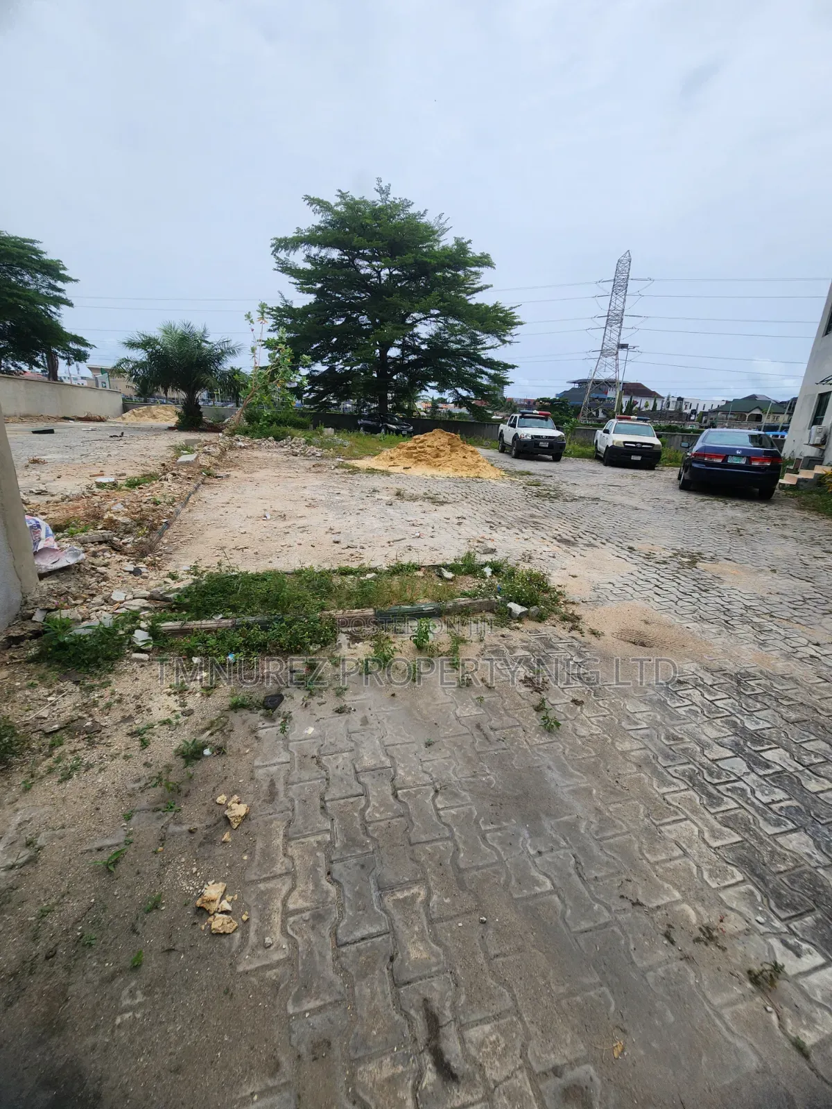 Land and Office Space for Sale Lekki Phase1