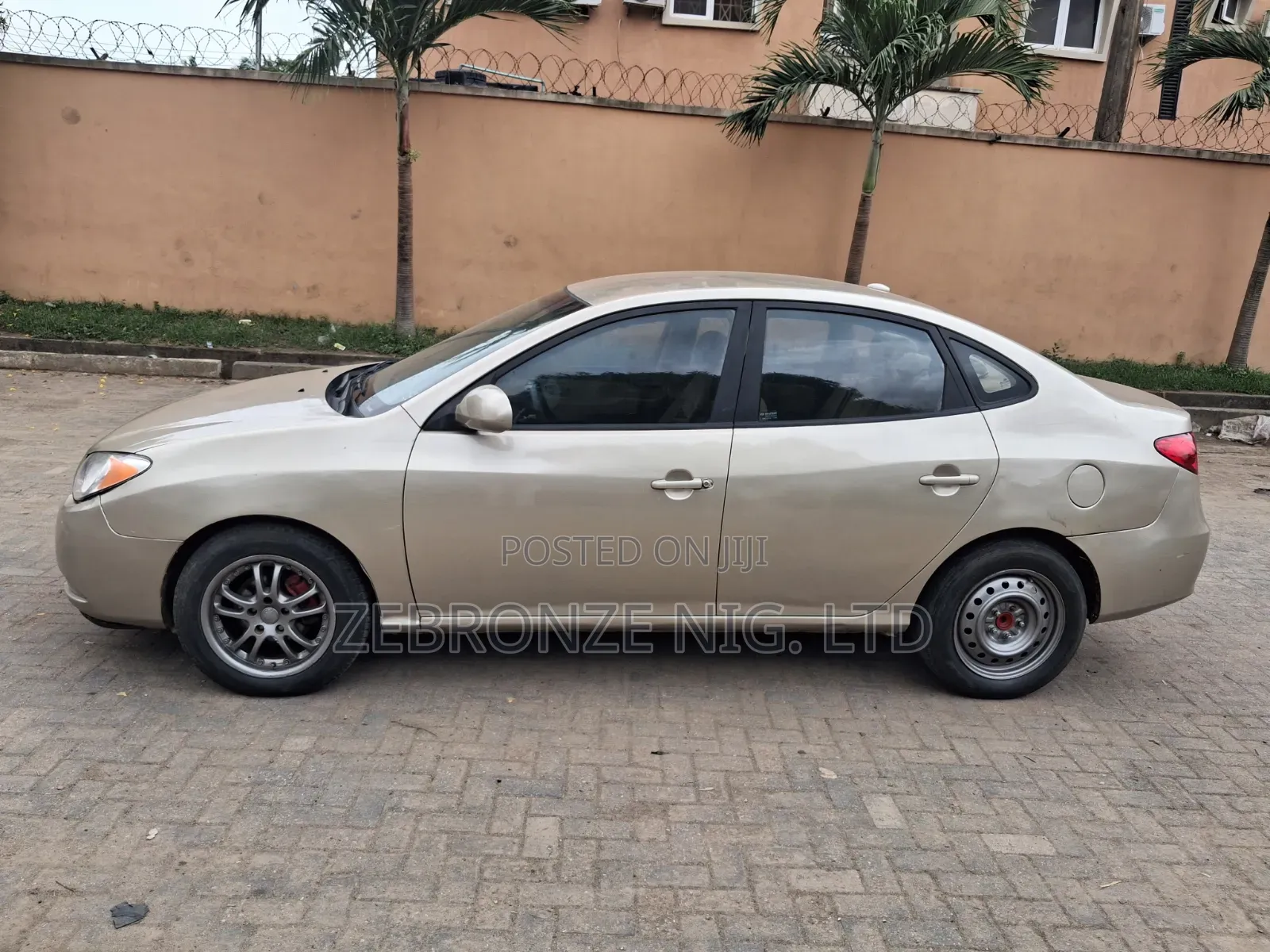 Hyundai Elantra 1.6 GL 2008 Gold