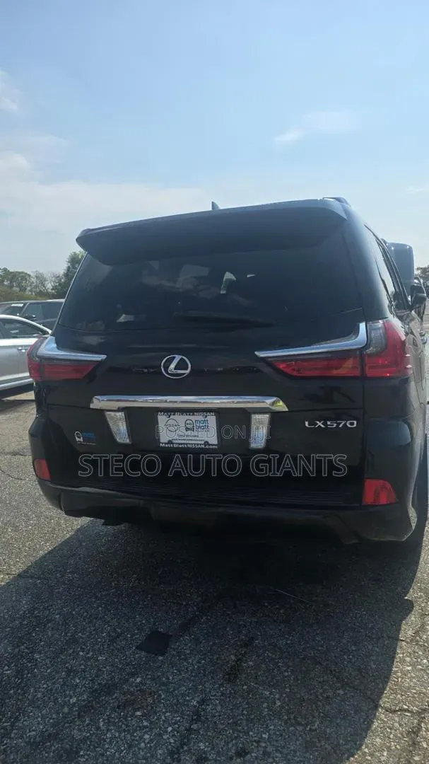 Lexus LX 570 AWD 2017 Black