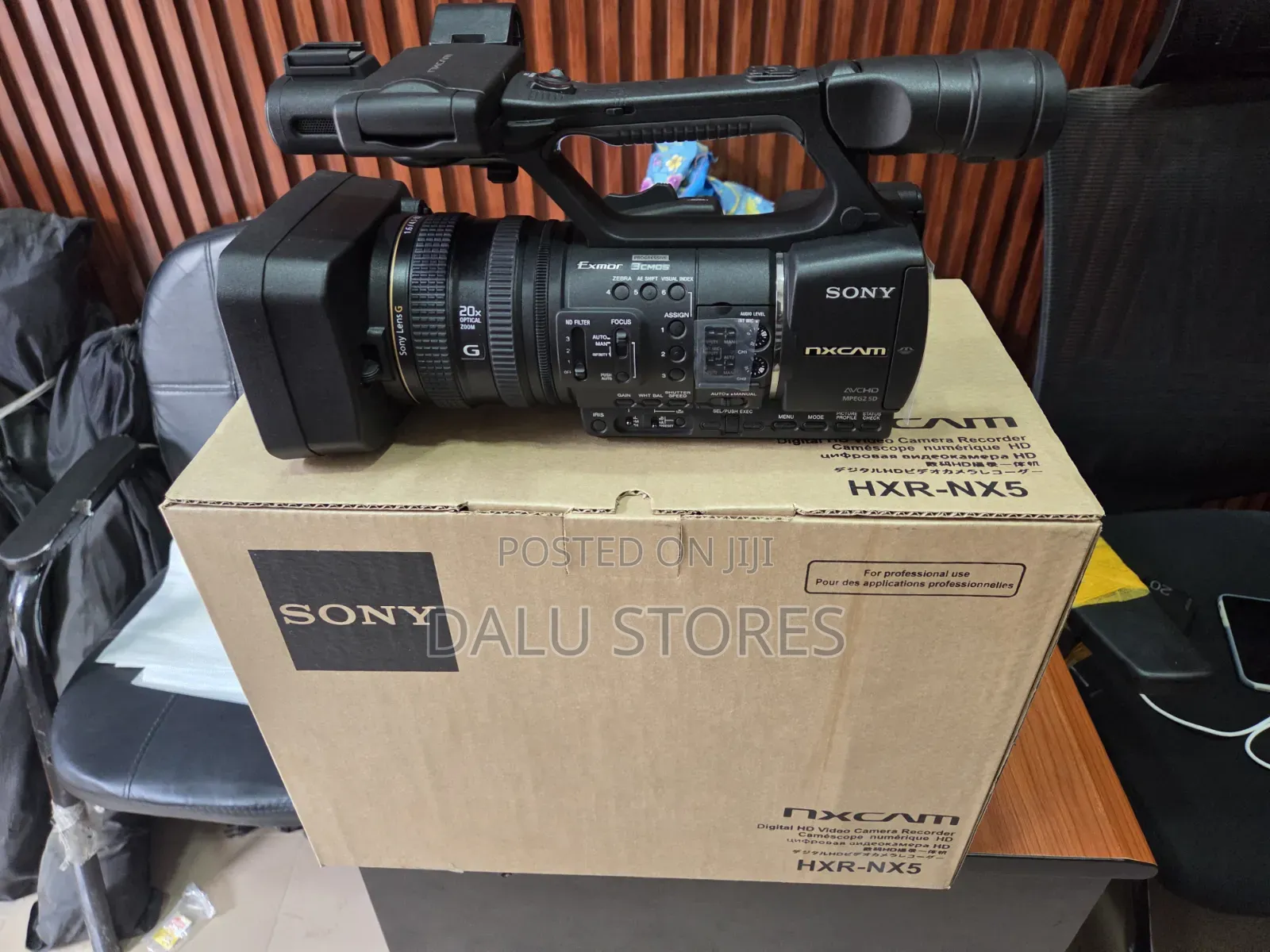 Sony HXR-Nx5c Professional Video Camera