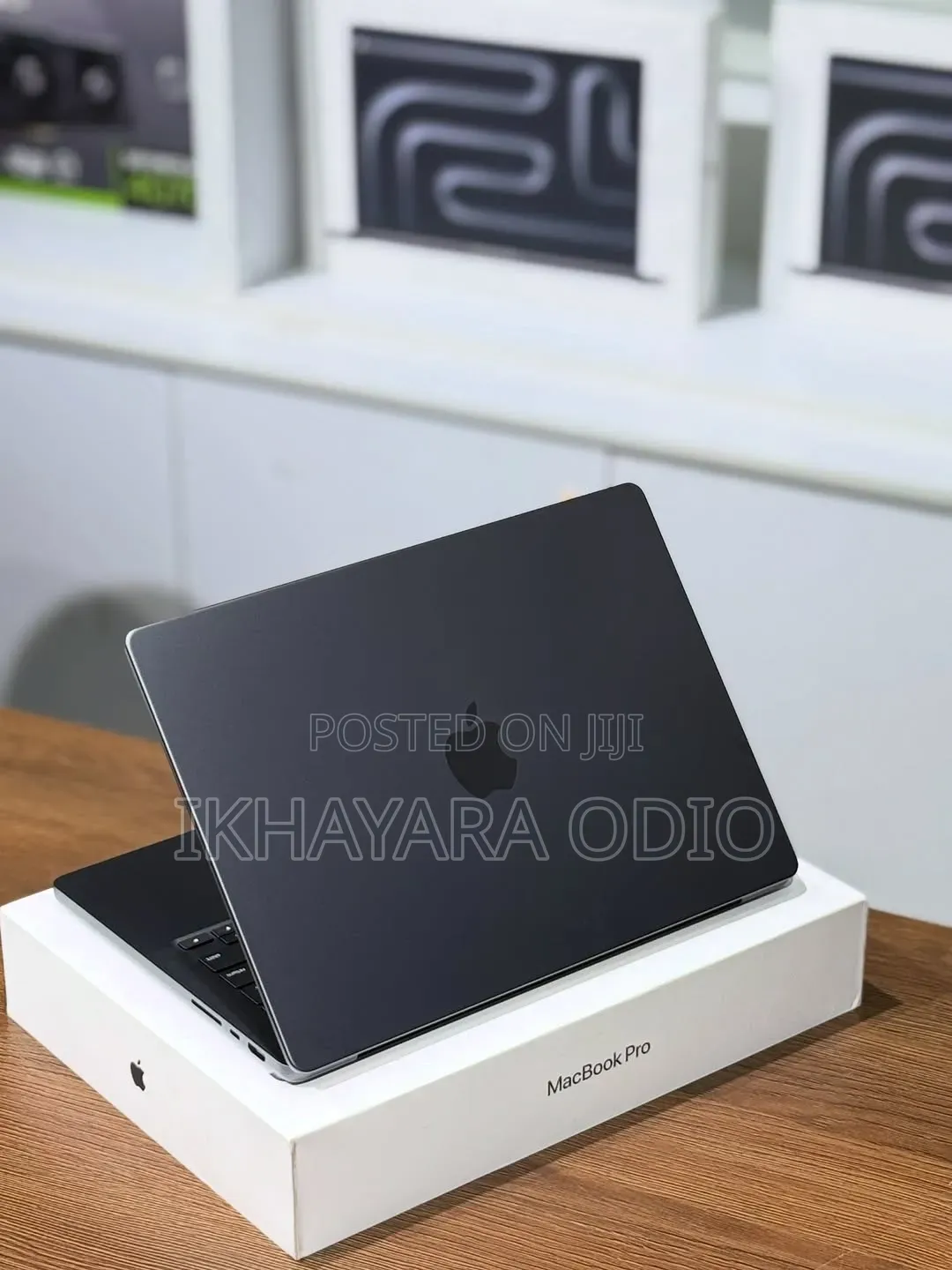 Laptop Apple MacBook Pro 2024 M4 Pro 14-inch 24GB Apple M4 Pro 512GB