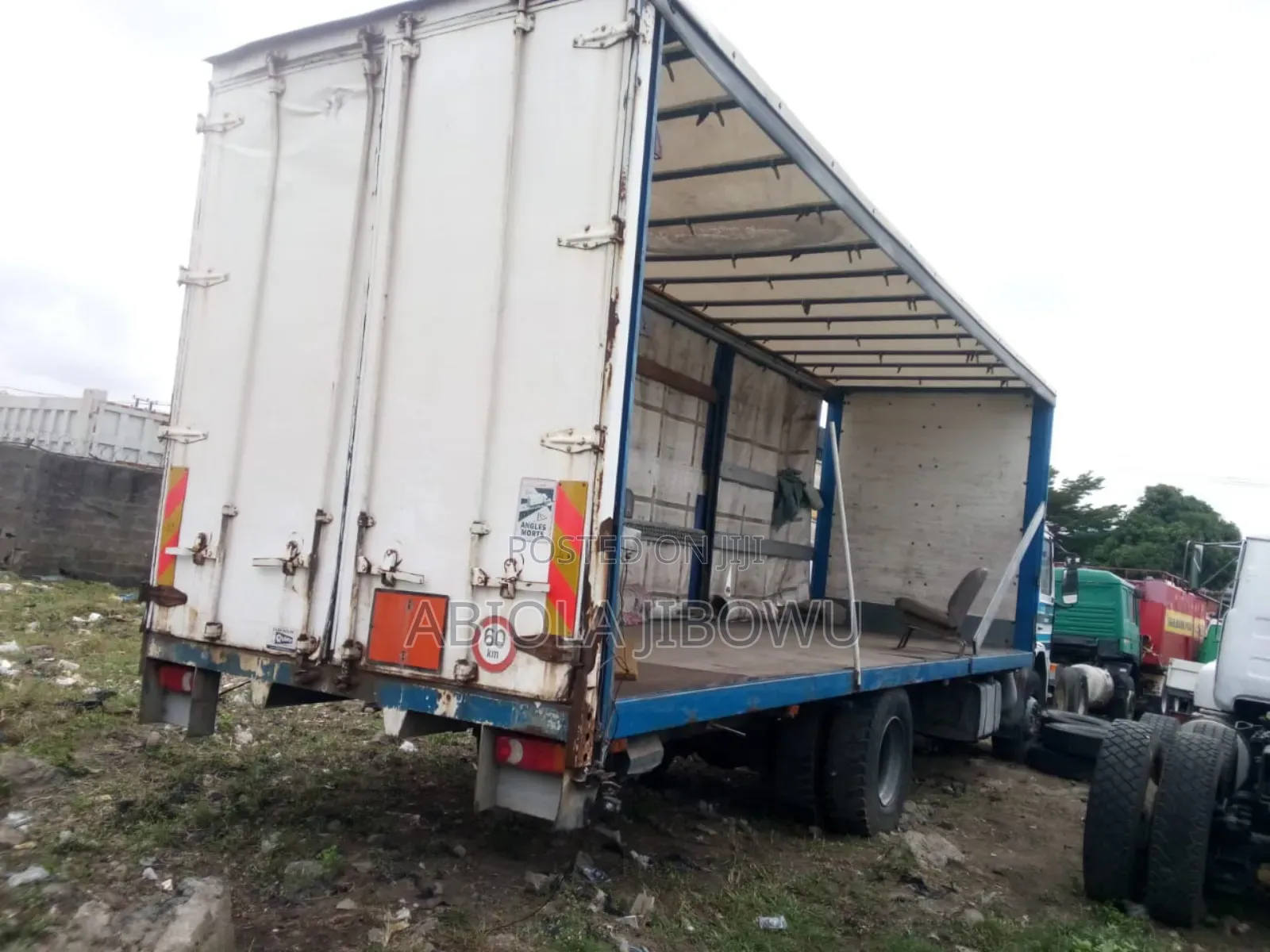 Scania 112h Blue Trampoline Body