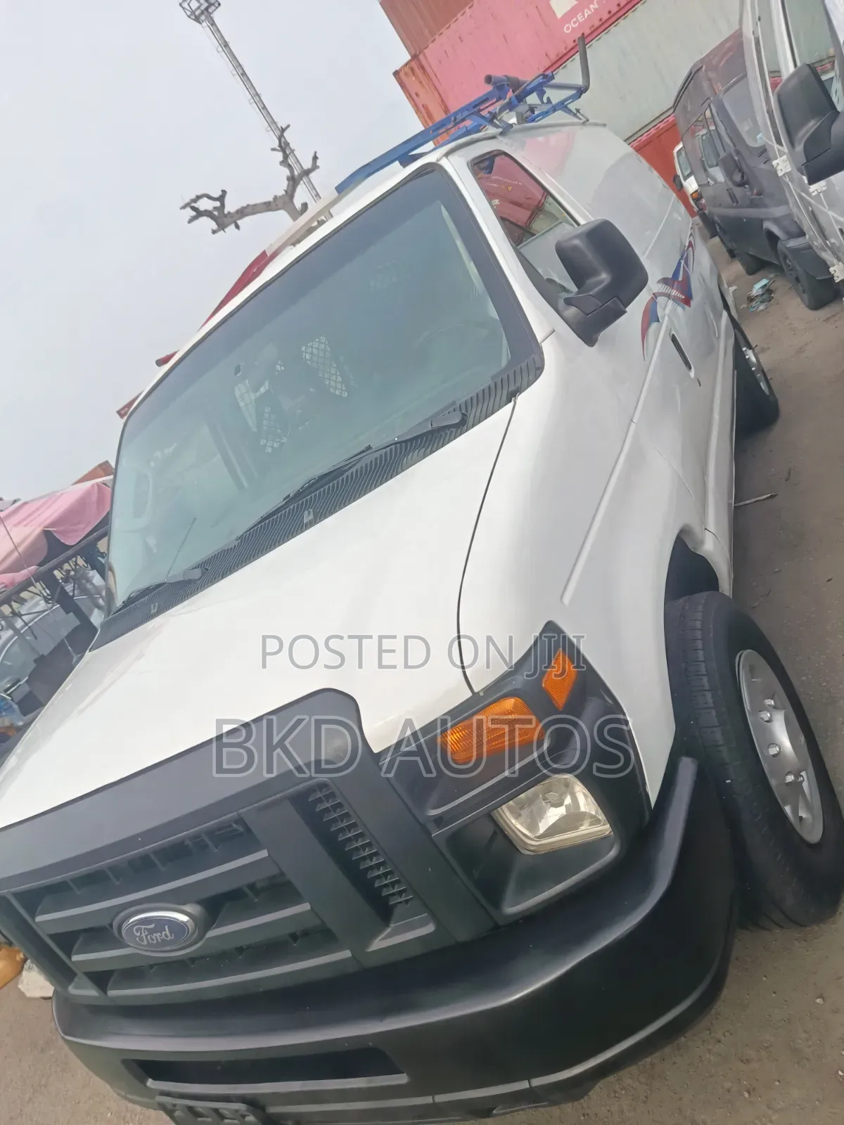 Ford E250 2013 White