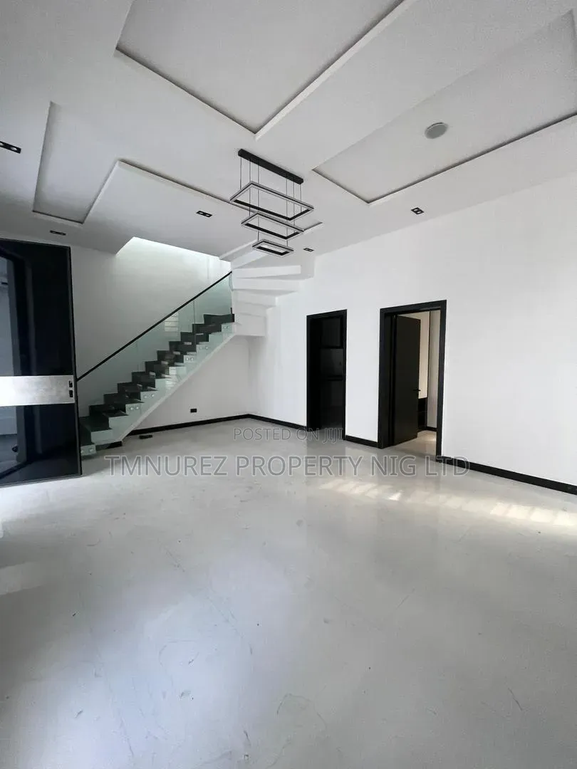 4bdrm Duplex in Ikate for rent