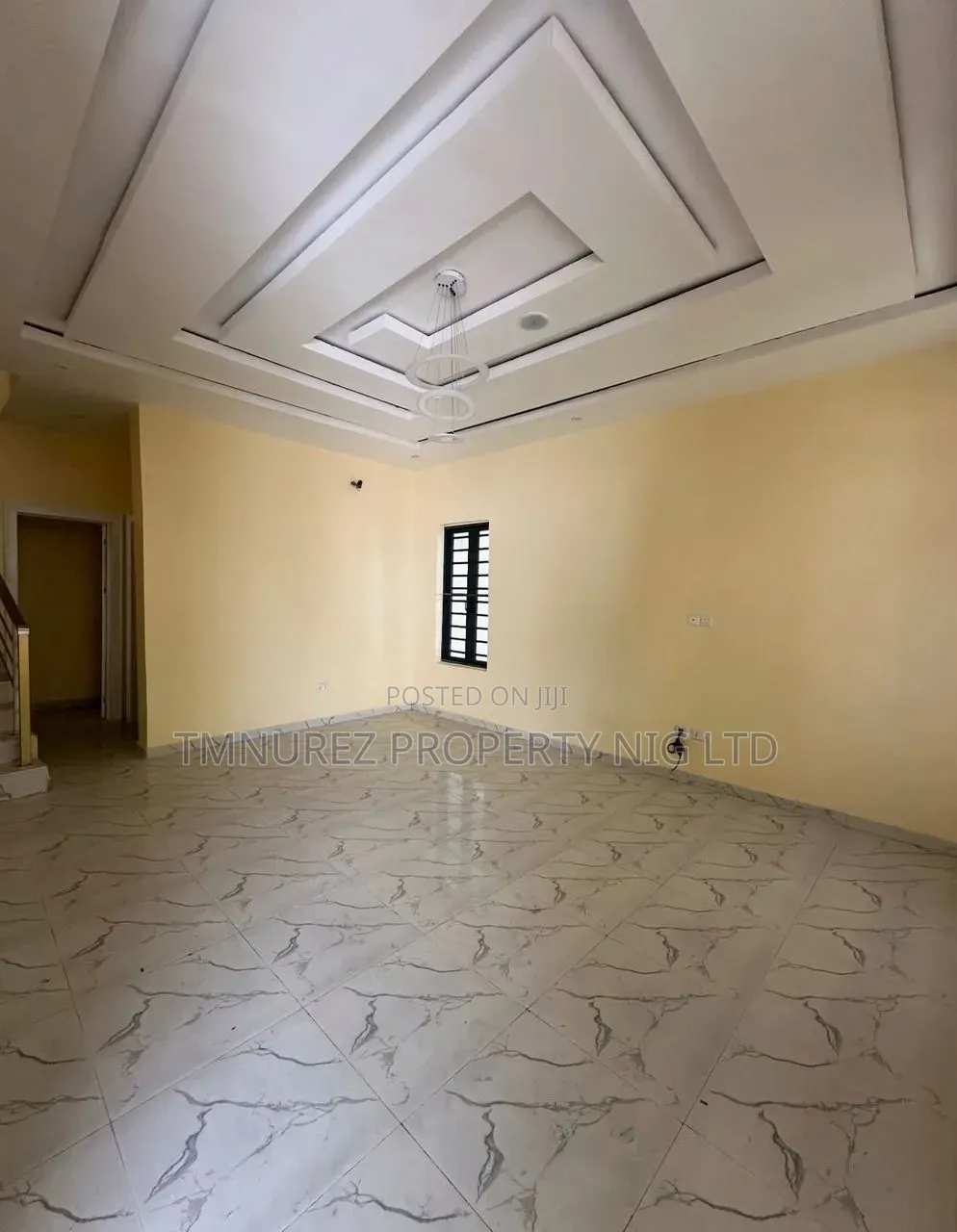 4bdrm Duplex in Chevron for rent
