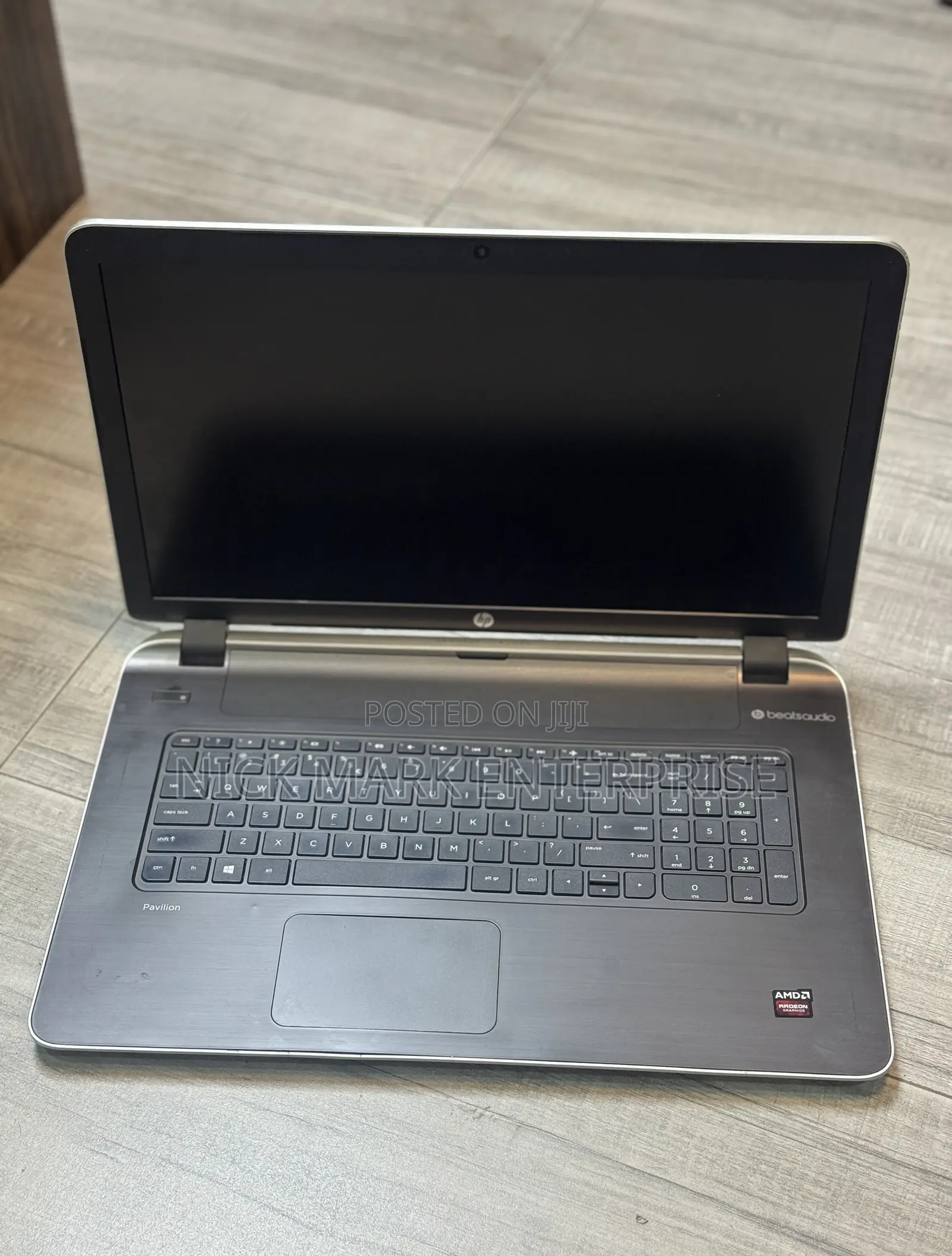 Laptop HP Pavilion 17 12GB AMD A10 HDD 750GB