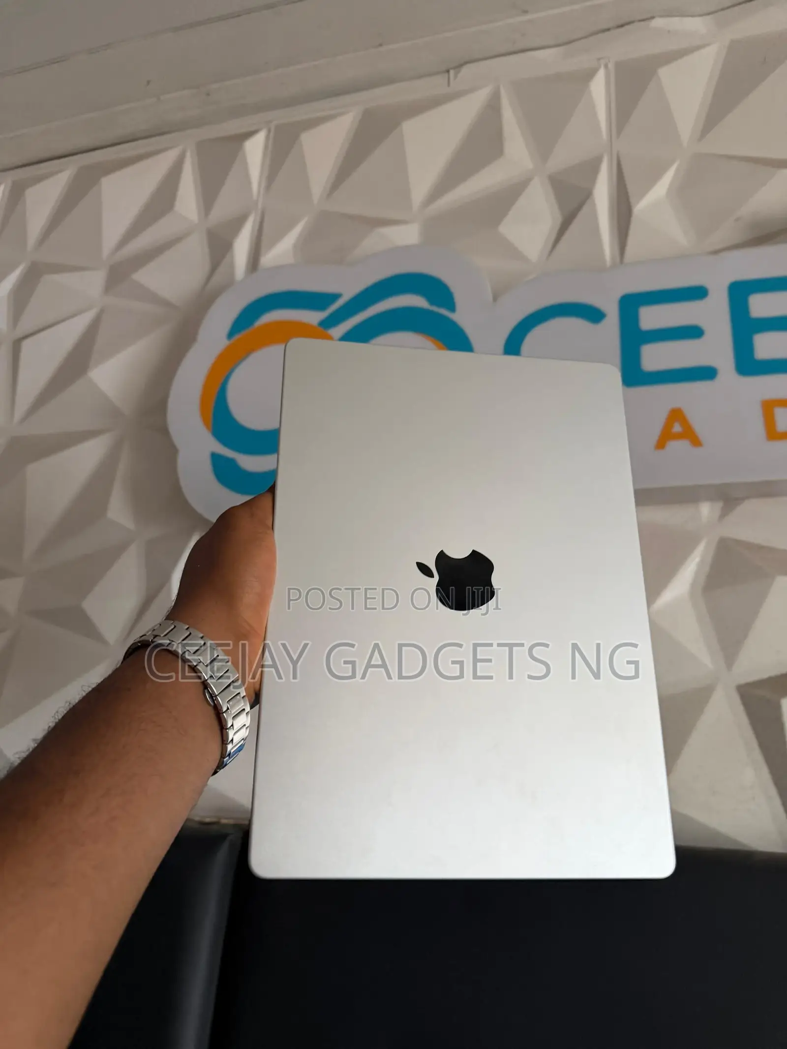 Laptop Apple MacBook Pro 2021 M1 32GB Apple M1 Max SSD 1T