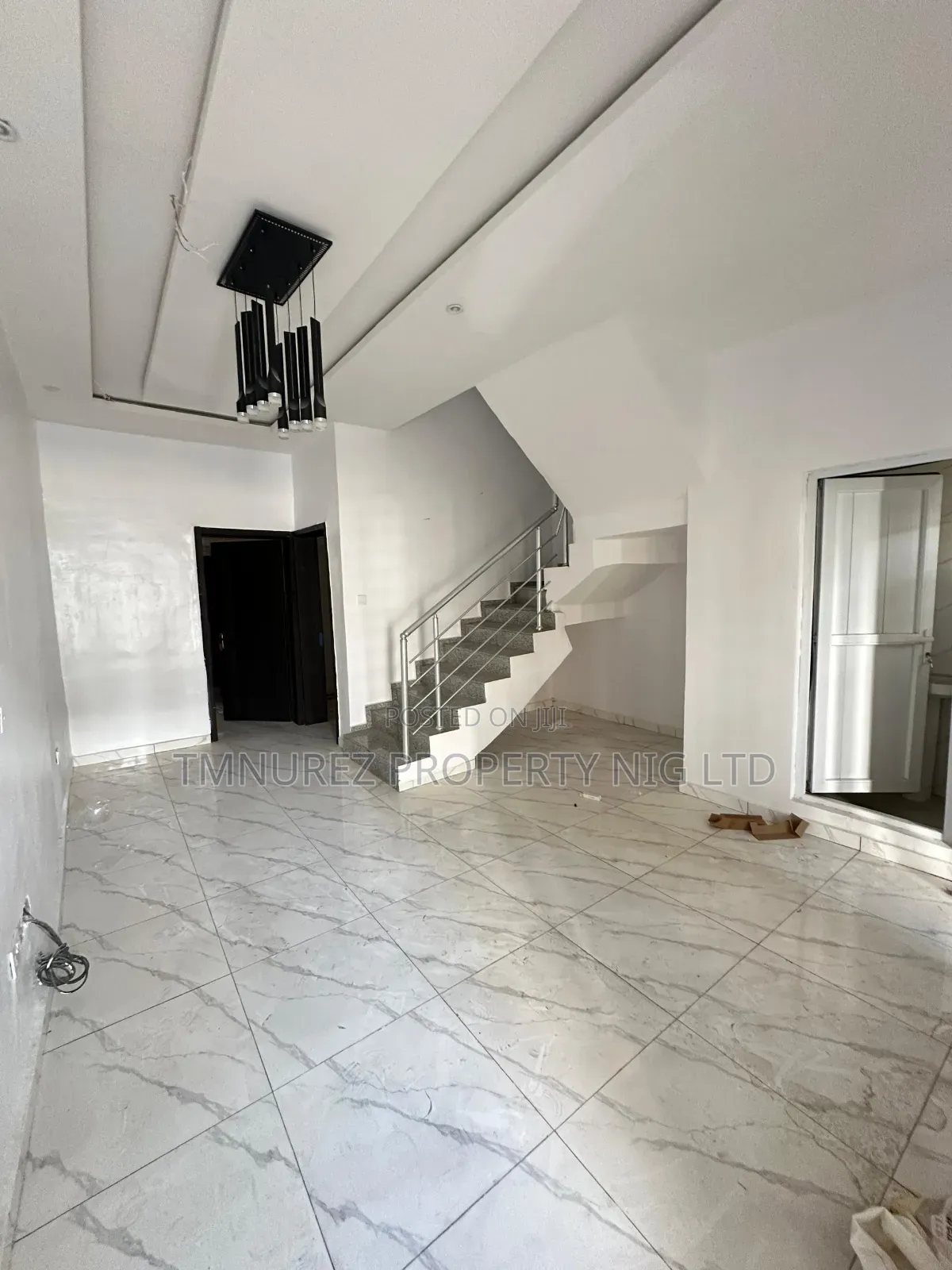 3bdrm Duplex in Ilaje for sale