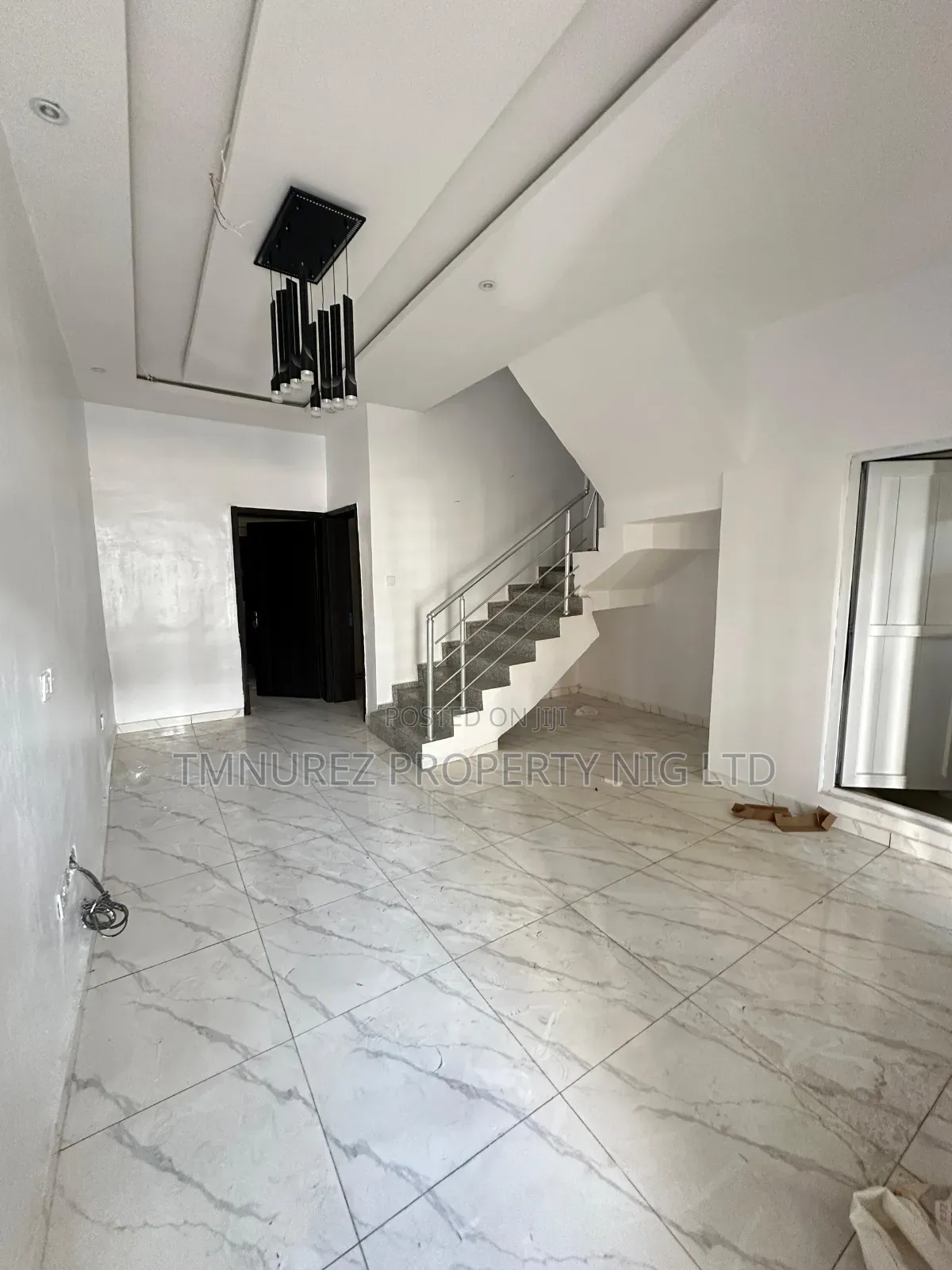 3bdrm Duplex in Ilaje for sale