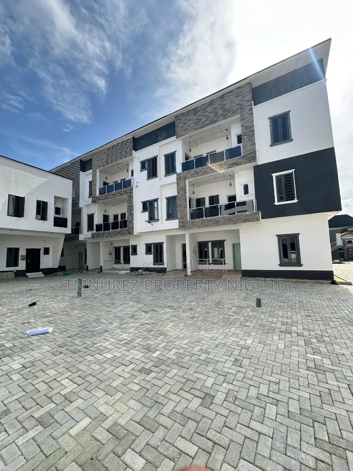 2bdrm Apartment in Ilaje for sale