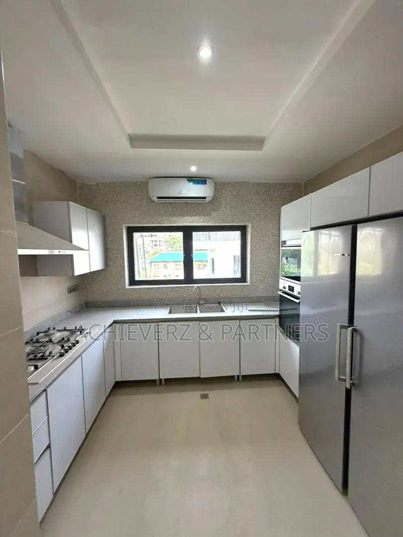 5bdrm Duplex in Maitama for rent