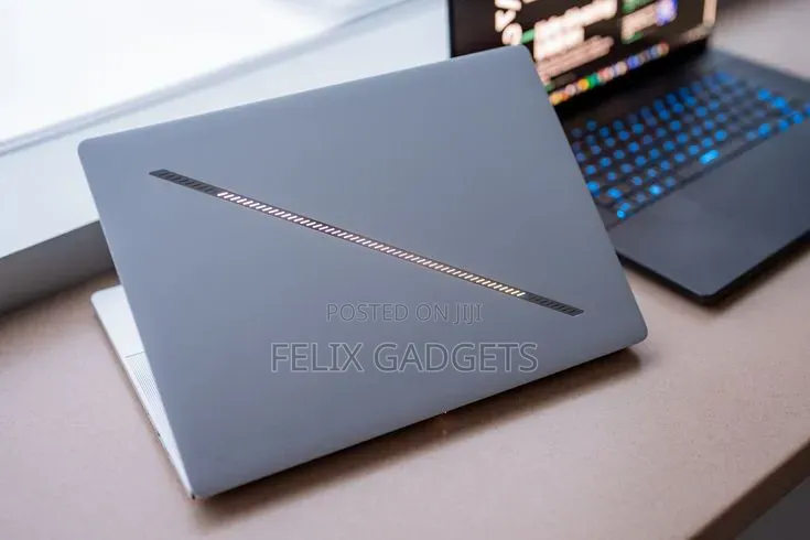 Laptop Asus ROG Zephyrus G14 32GB AMD Ryzen 9 SSD 2T