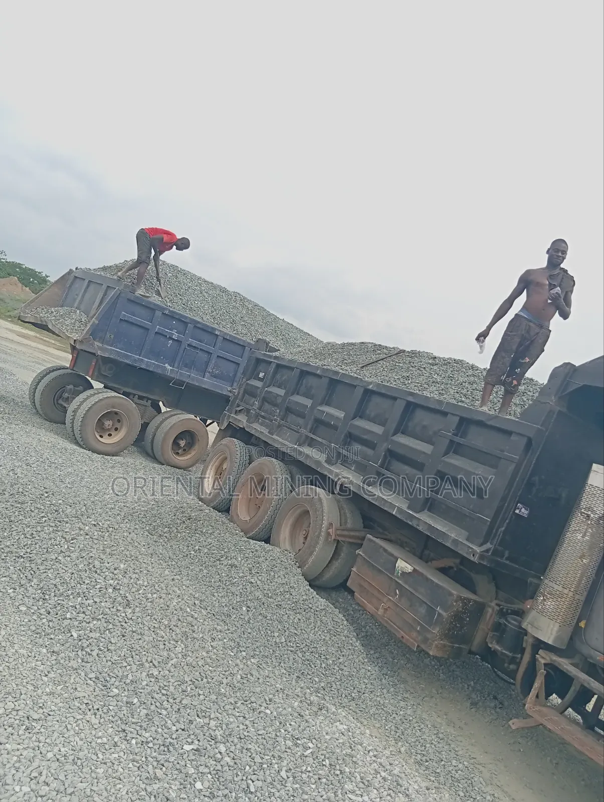 Iron Black Chippings and Granite for Construction Purposes