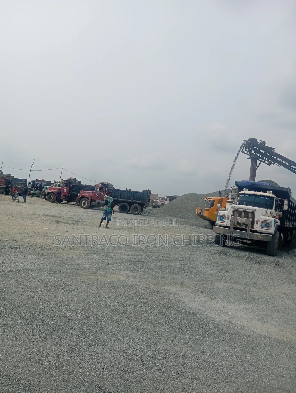 Sentraco Iron Black Chippings and Granite for Building Materials