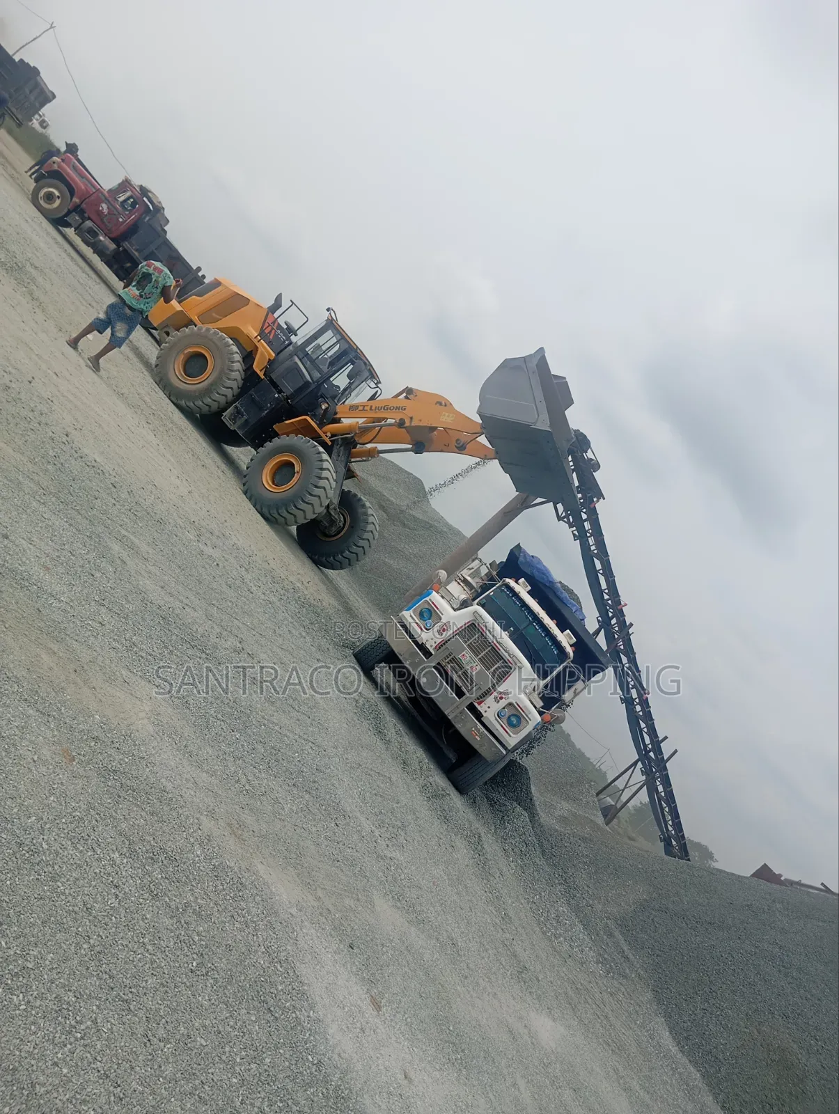 Sentraco Iron Black Chippings and Granite for Building Materials