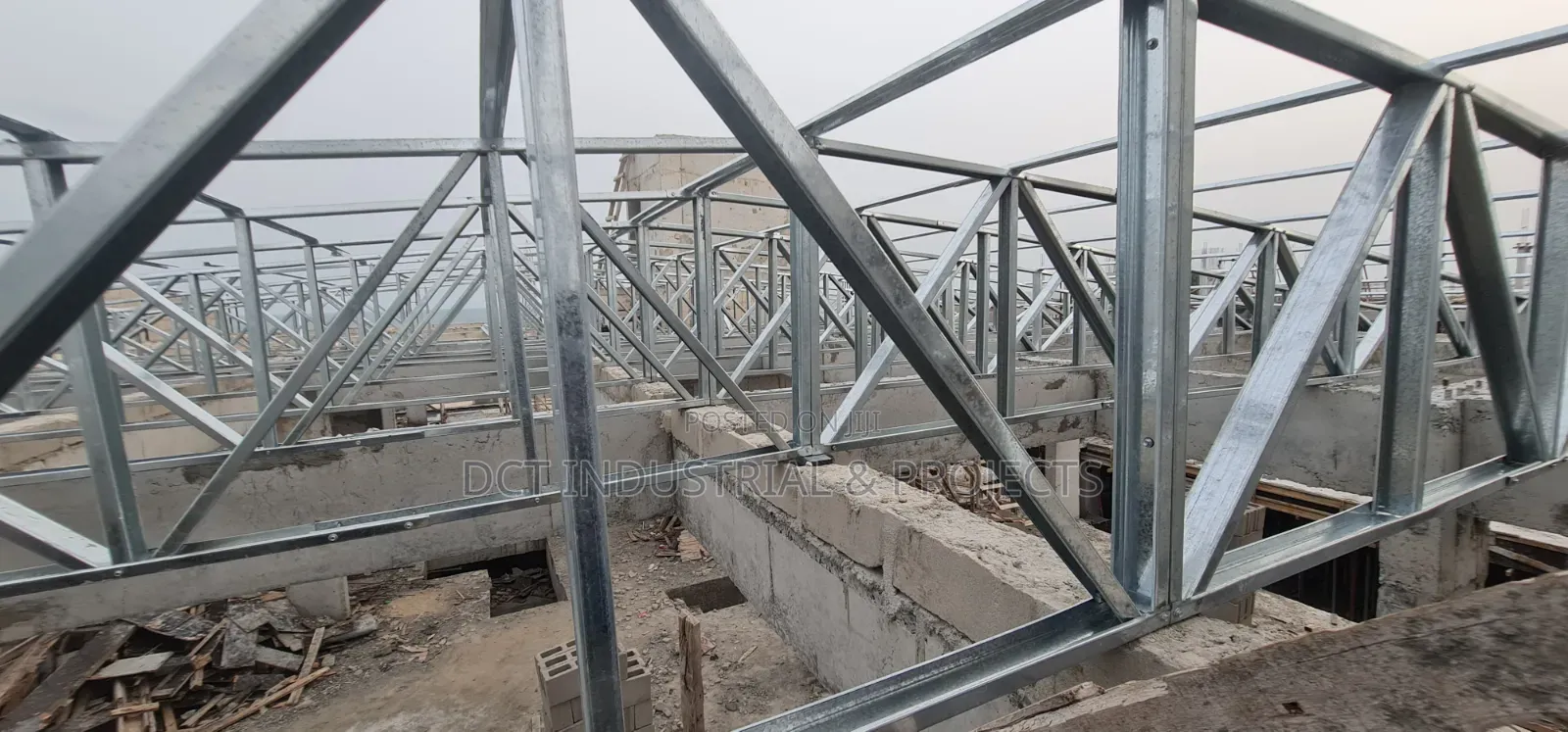 Galvanized Roof Trusses Fabricator / LGS