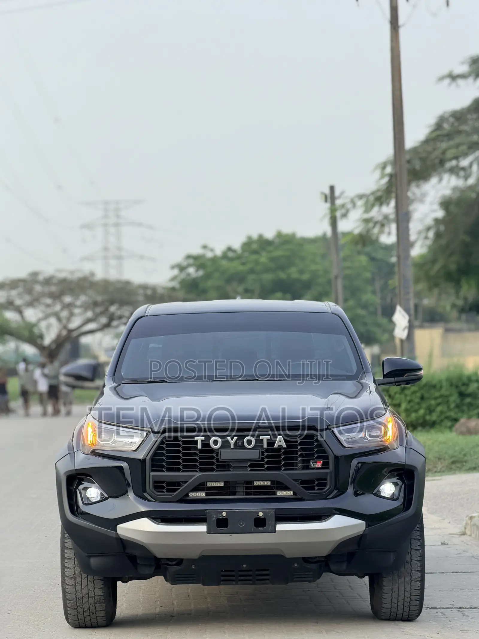 Toyota Hilux 2024 Black