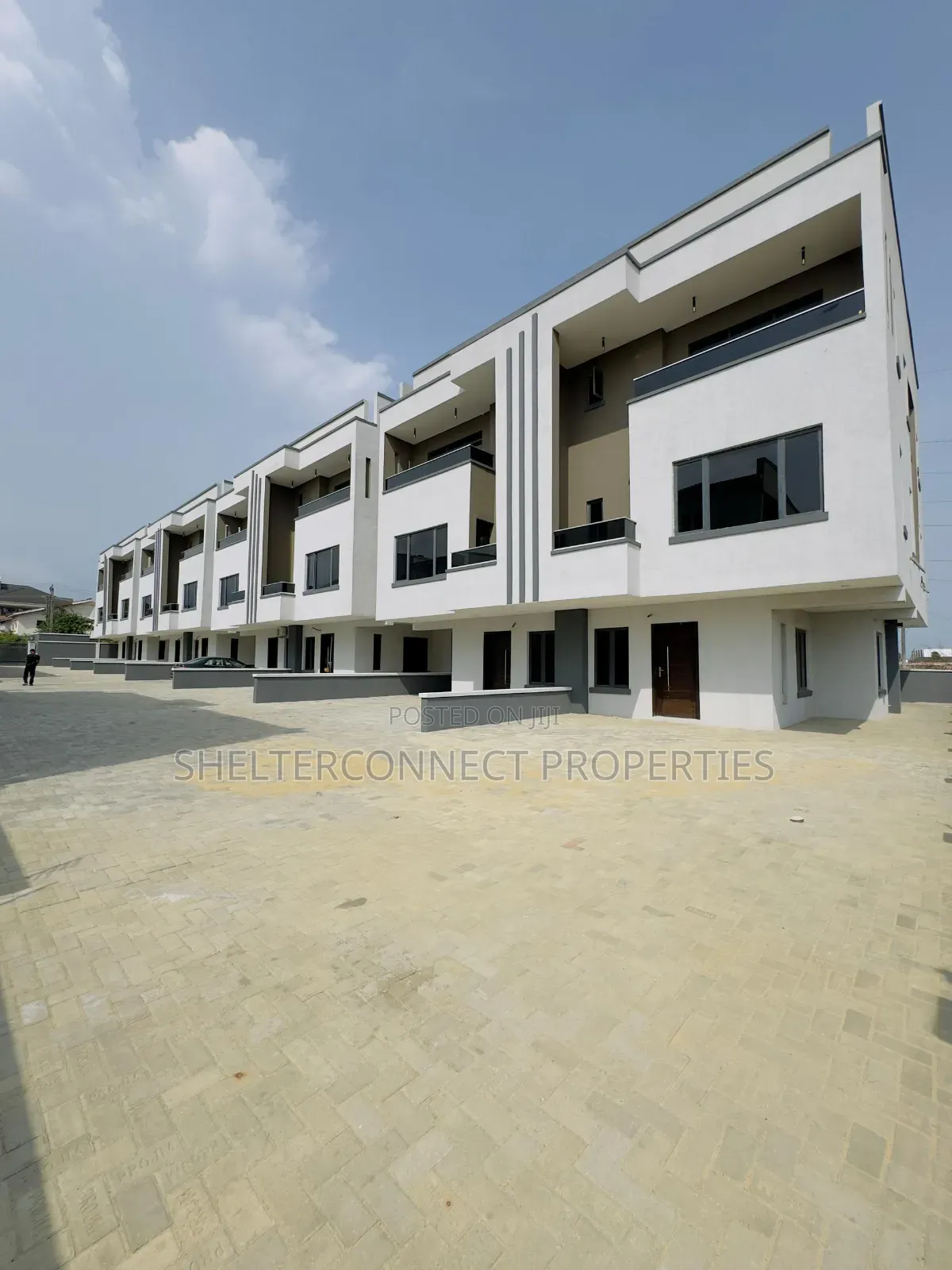 4bdrm Duplex in Ogudu GRA for sale