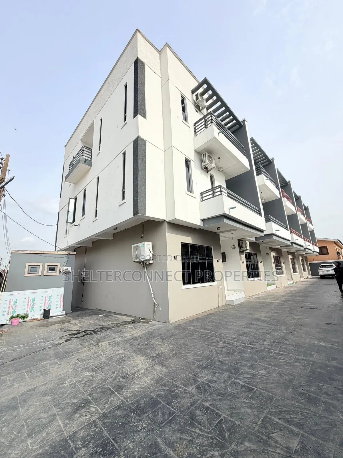 4bdrm Duplex in GRA Phase 1 for sale