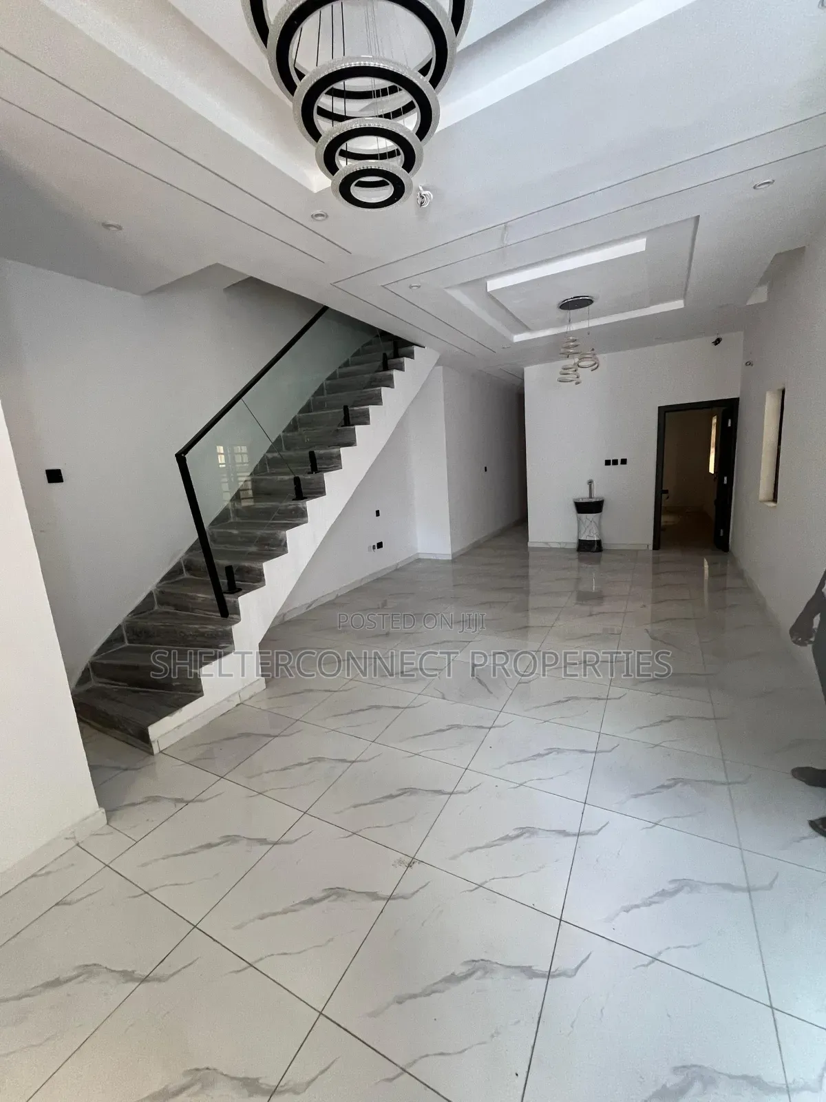 4bdrm Duplex in Sabo / Yaba for sale