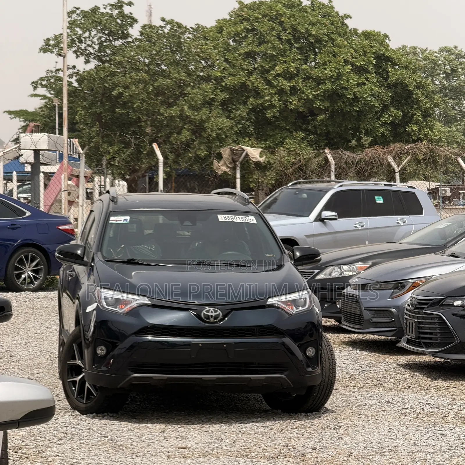 Toyota RAV4 SE AWD (2.5L 4cyl 6A) 2017 Black