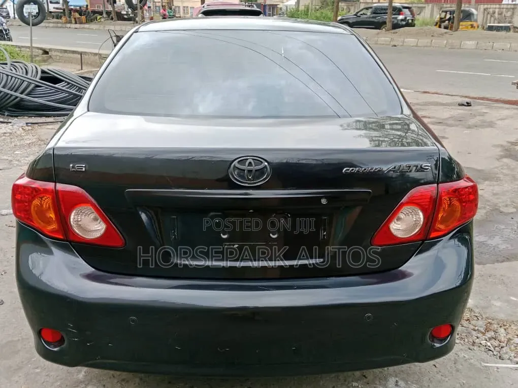 Toyota Corolla 2010 Black