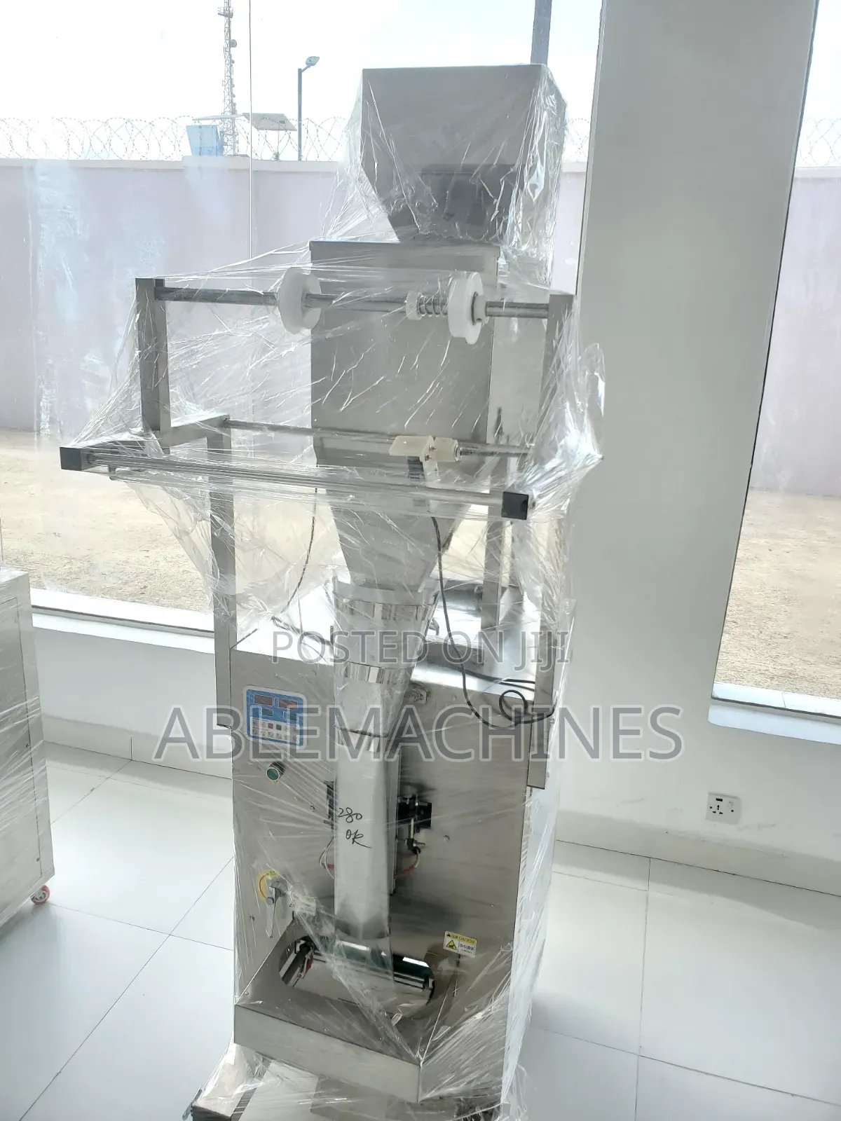 Powder and Granule Packaging Machine FZL 1000