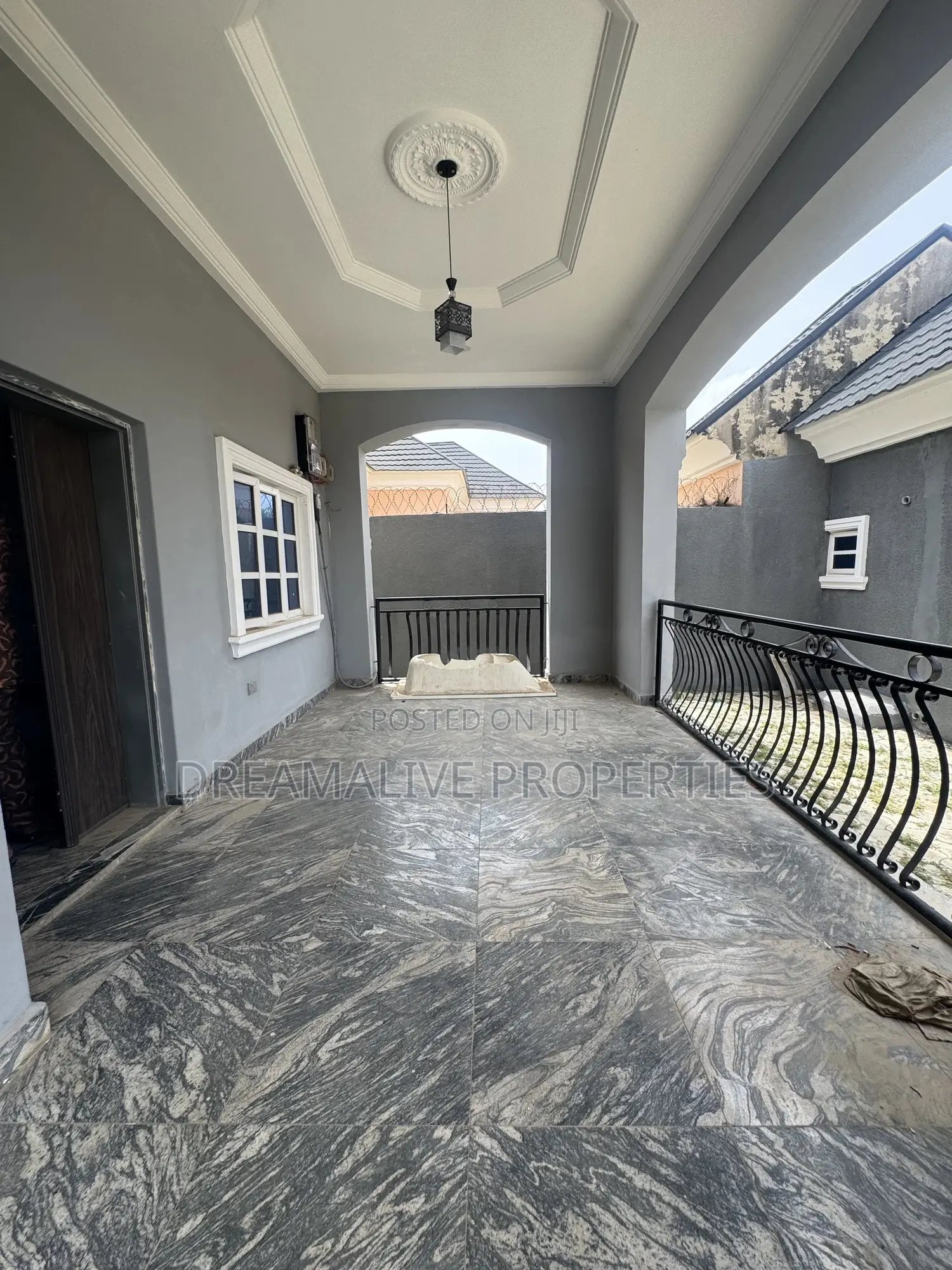 4bdrm Bungalow in Mabglobal, Karsana for rent