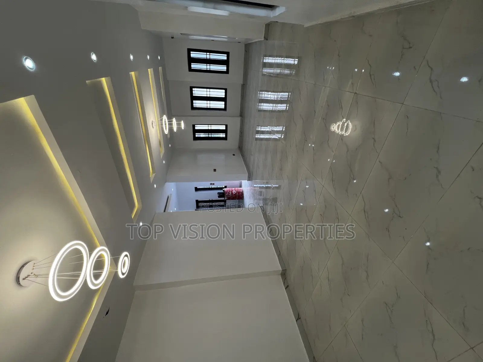 5bdrm Duplex in Guzape District for sale