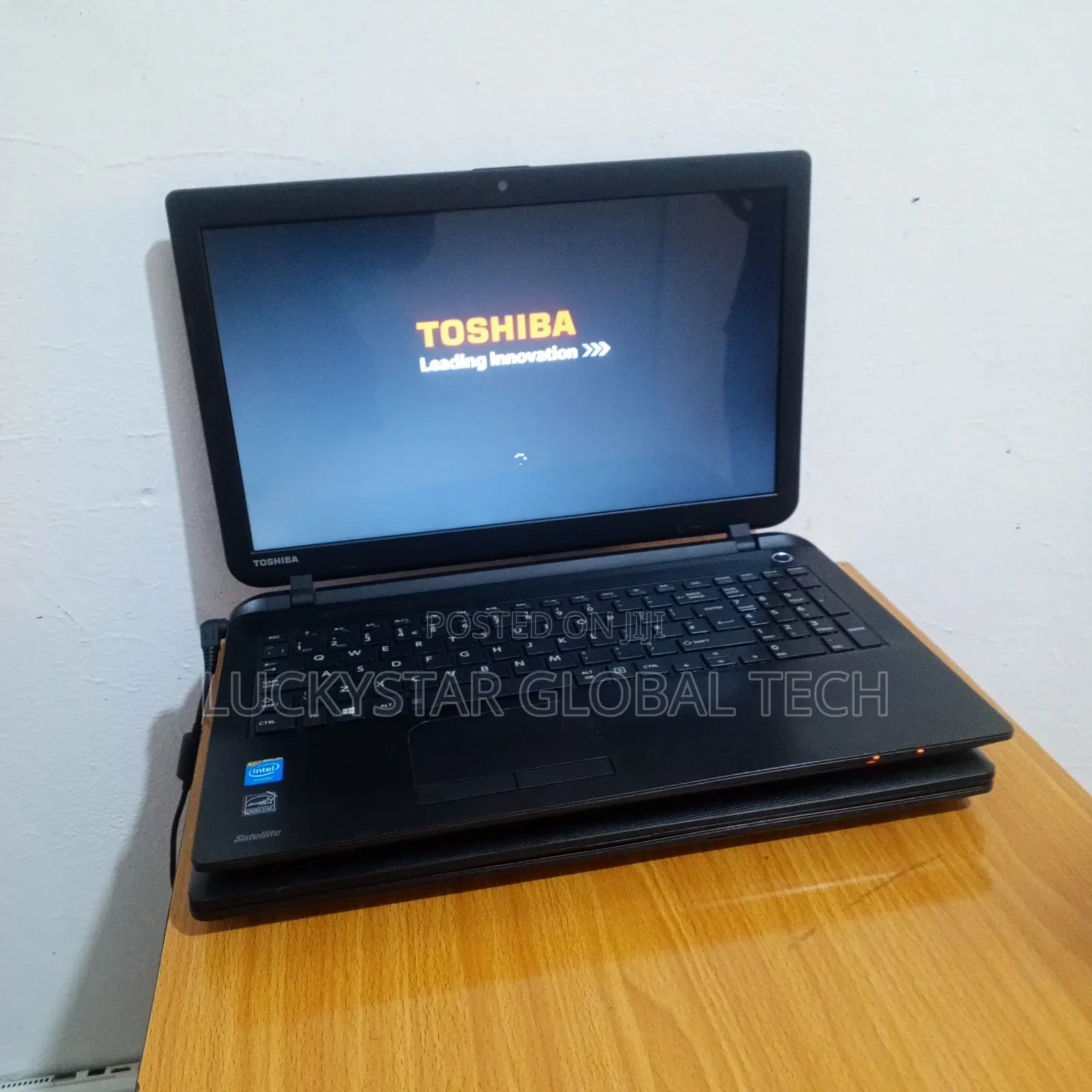Laptop Toshiba Satellite C50 4GB Intel HDD 250GB