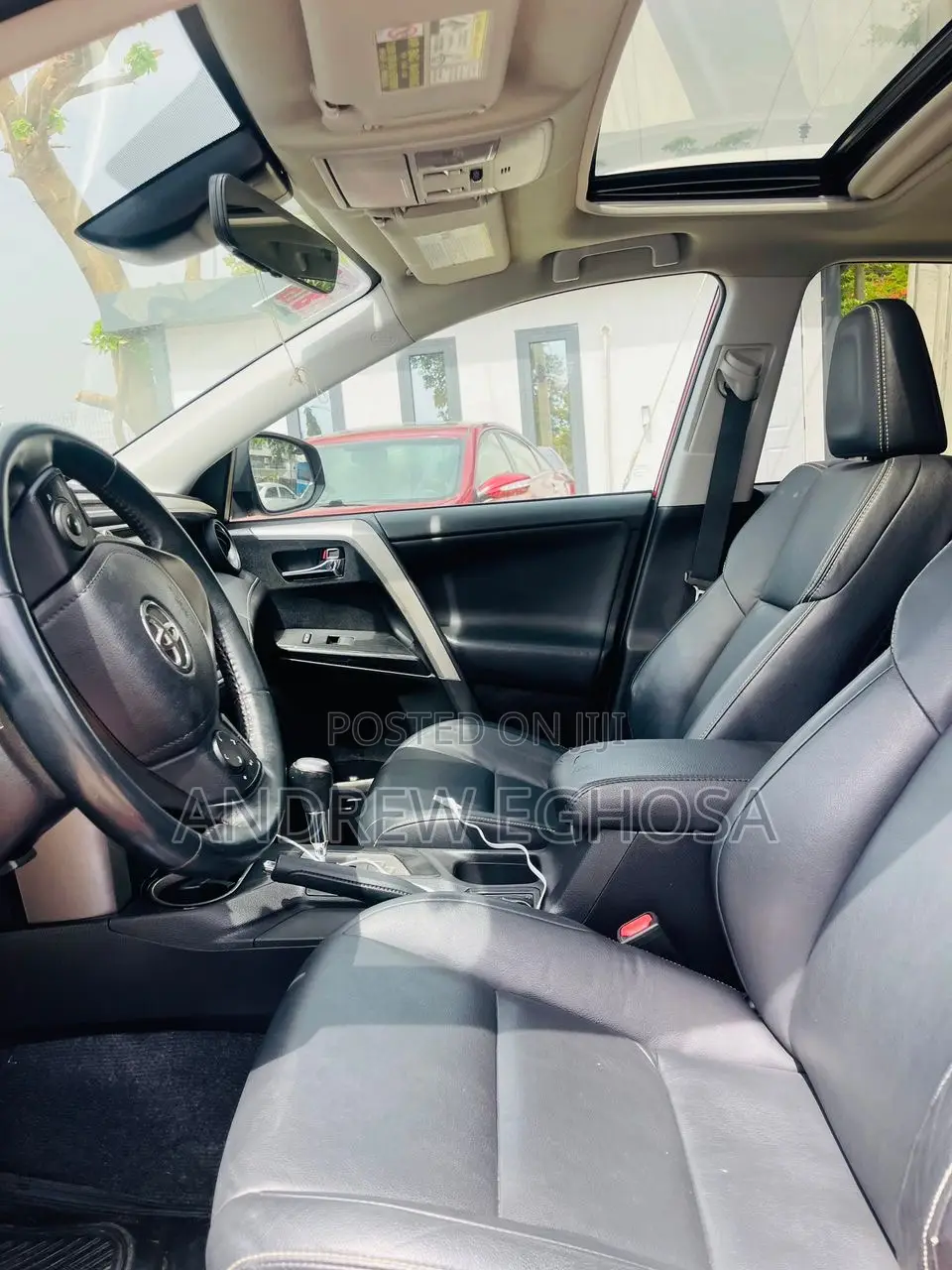 Toyota RAV4 2016 Red